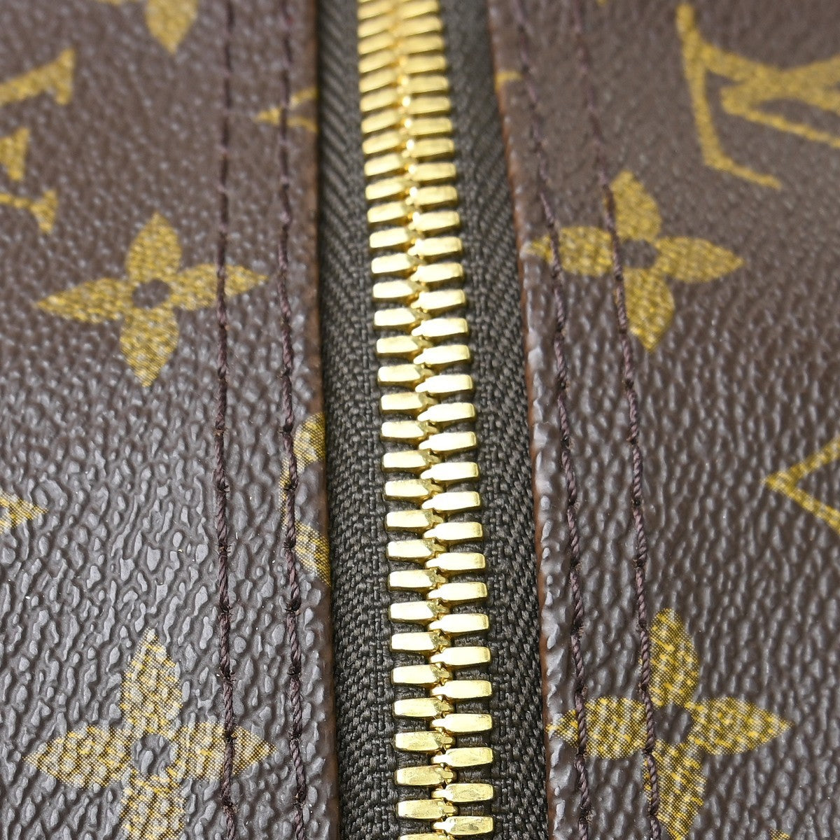 Louis Vuitton Keepall Bandouliere Bag Monogram Canvas Brown Canvas Travel Bag Bag (Pre-Owned)