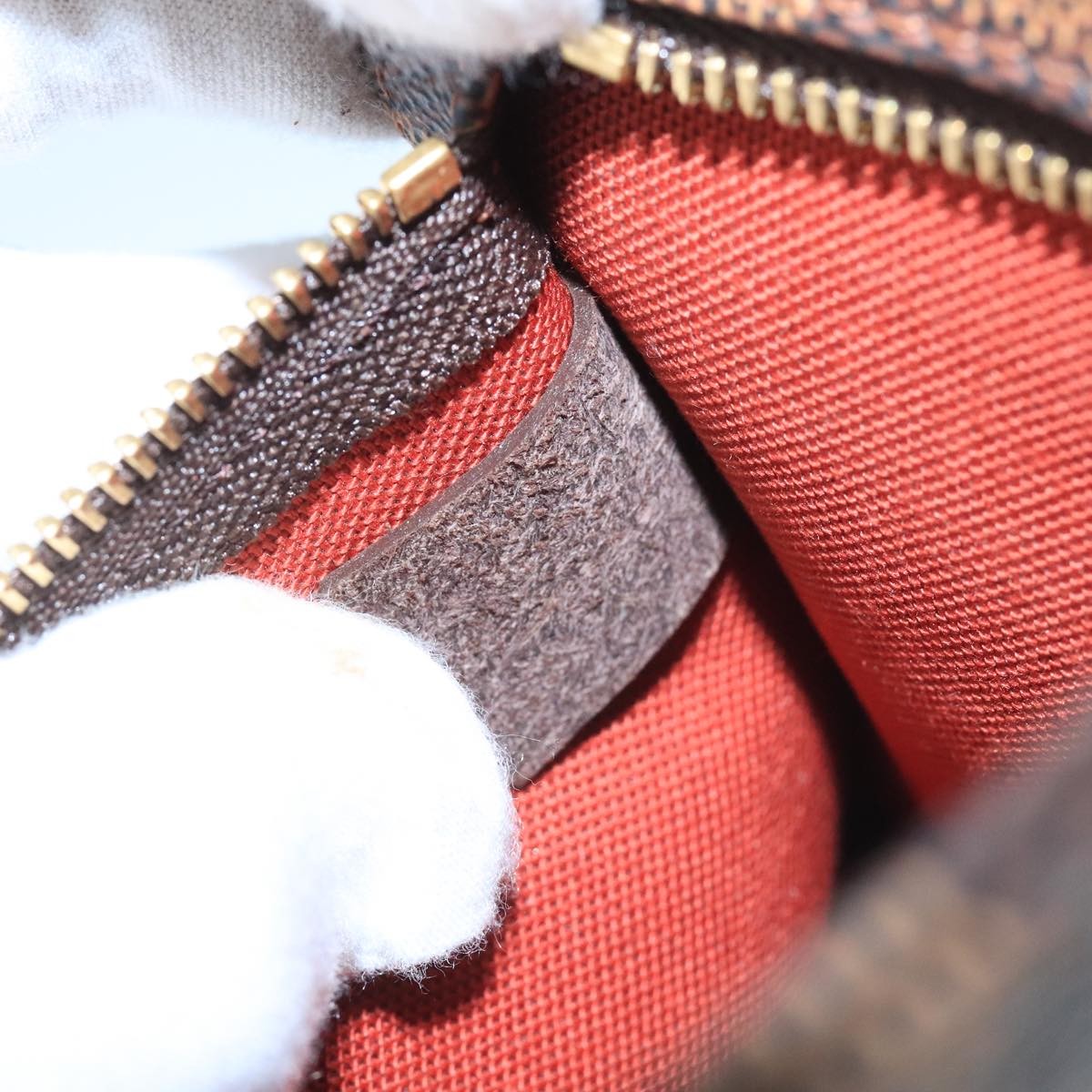 Louis Vuitton Clifton Pouch Damier Brown Canvas Clutche & Pouche Bag (Pre-Owned)