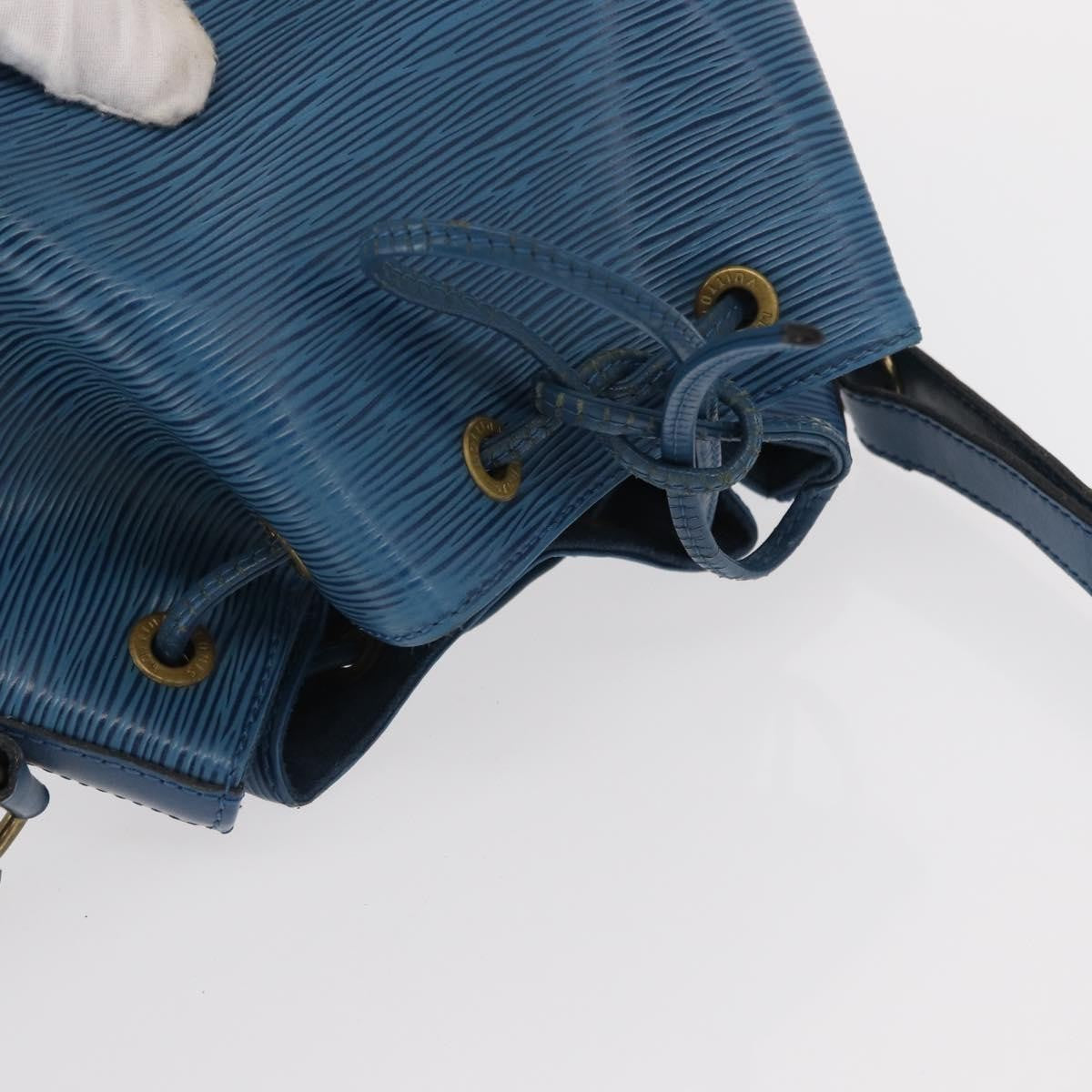 Louis Vuitton Petit Noe Handbag Epi Leather Blue Leather Shoulder Bag Bag (Pre-Owned)