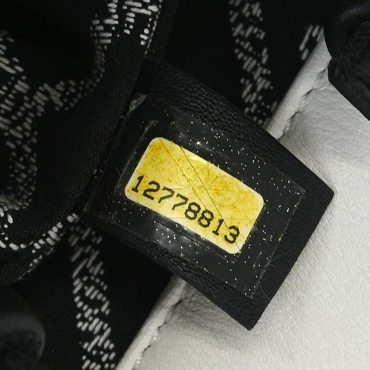 Chanel Essential Shopping Tote Leather White Calfskin Tote Bag Bag (Pre-Owned)