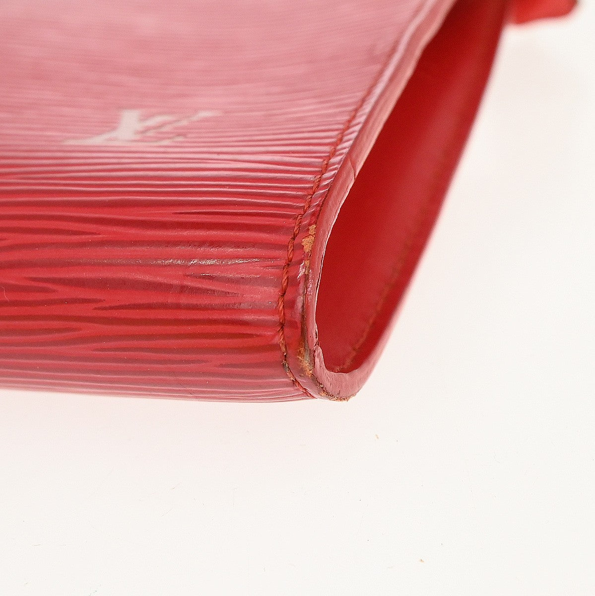 Louis Vuitton Pochette Accessoires Epi Leather Red Leather Clutche & Pouche Bag (Pre-Owned)