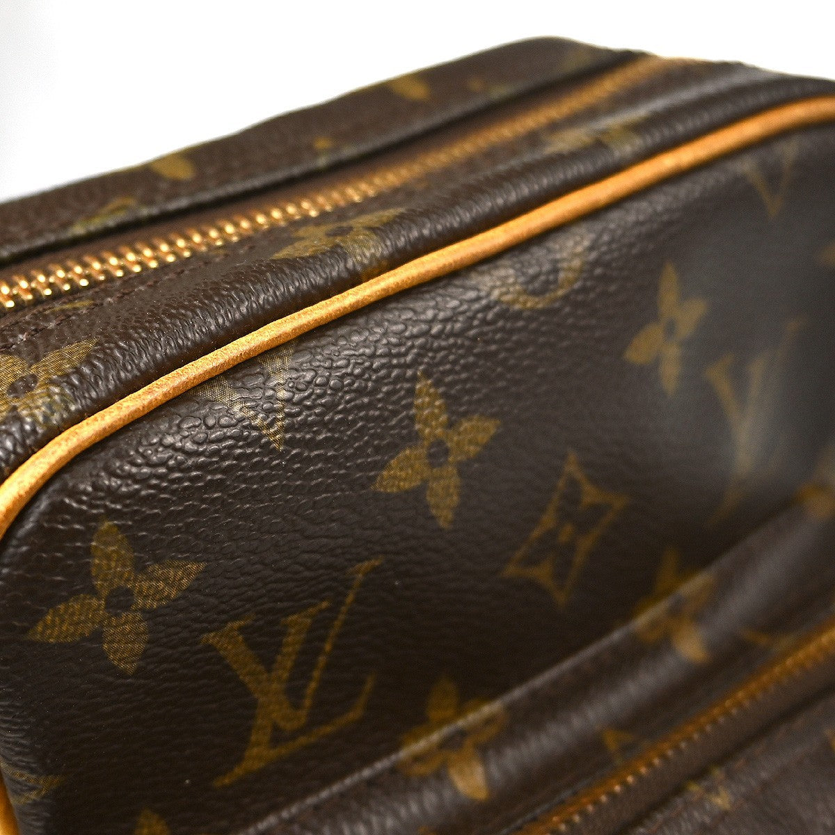 Louis Vuitton Amazone Bag Monogram Canvas Brown Canvas Shoulder Bag Bag (Pre-Owned)