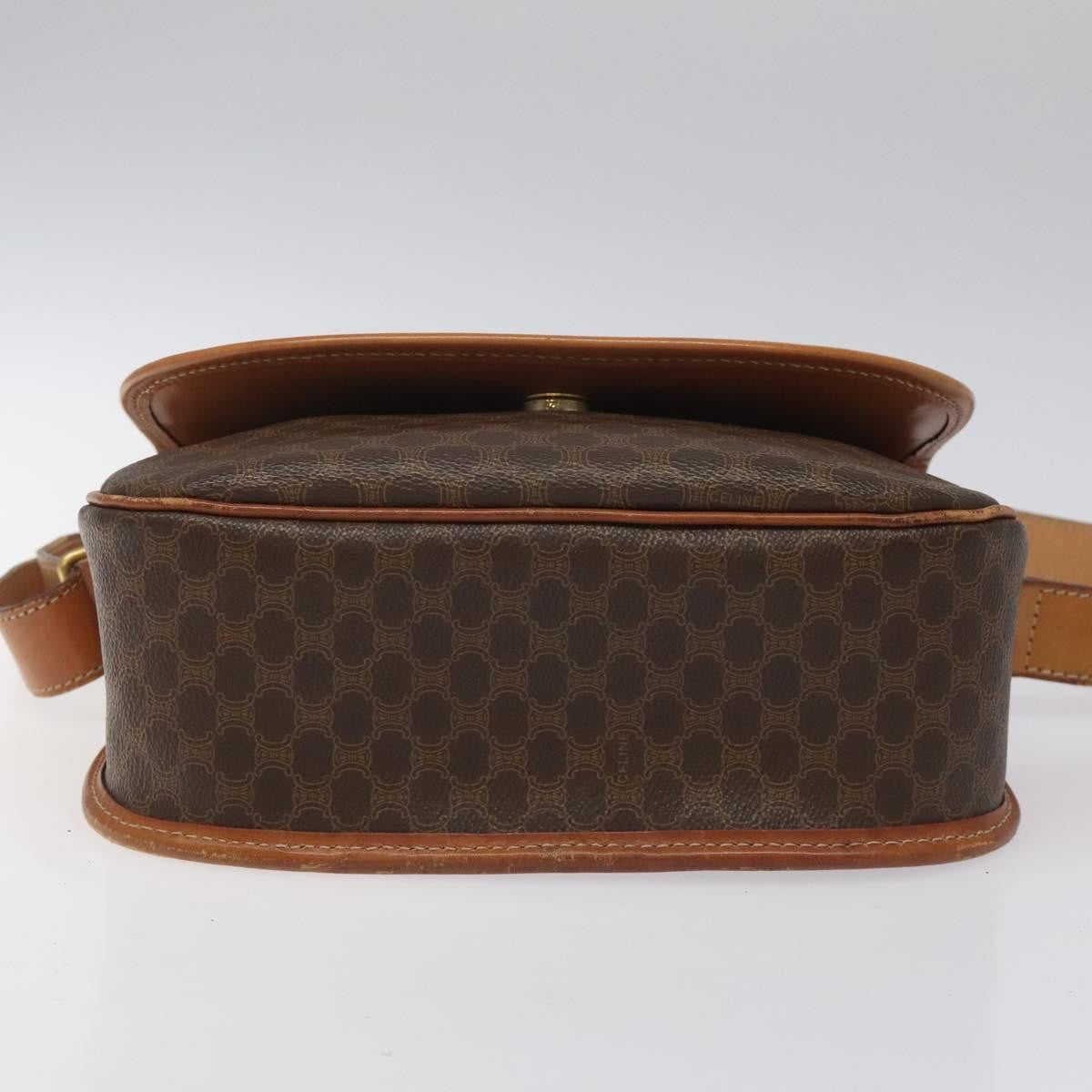 Celine Vintage Macadam Circle Logo Shoulder Bag Canvas And Leather Brown Canvas Shoulder Bag Bag (Pre-Owned)