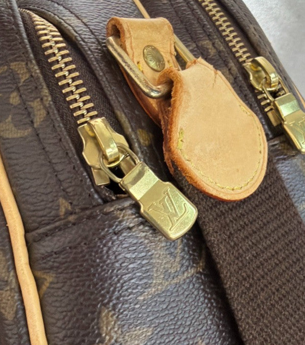 Louis Vuitton Reporter Bag Monogram Canvas Brown Canvas Shoulder Bag Bag (Pre-Owned)