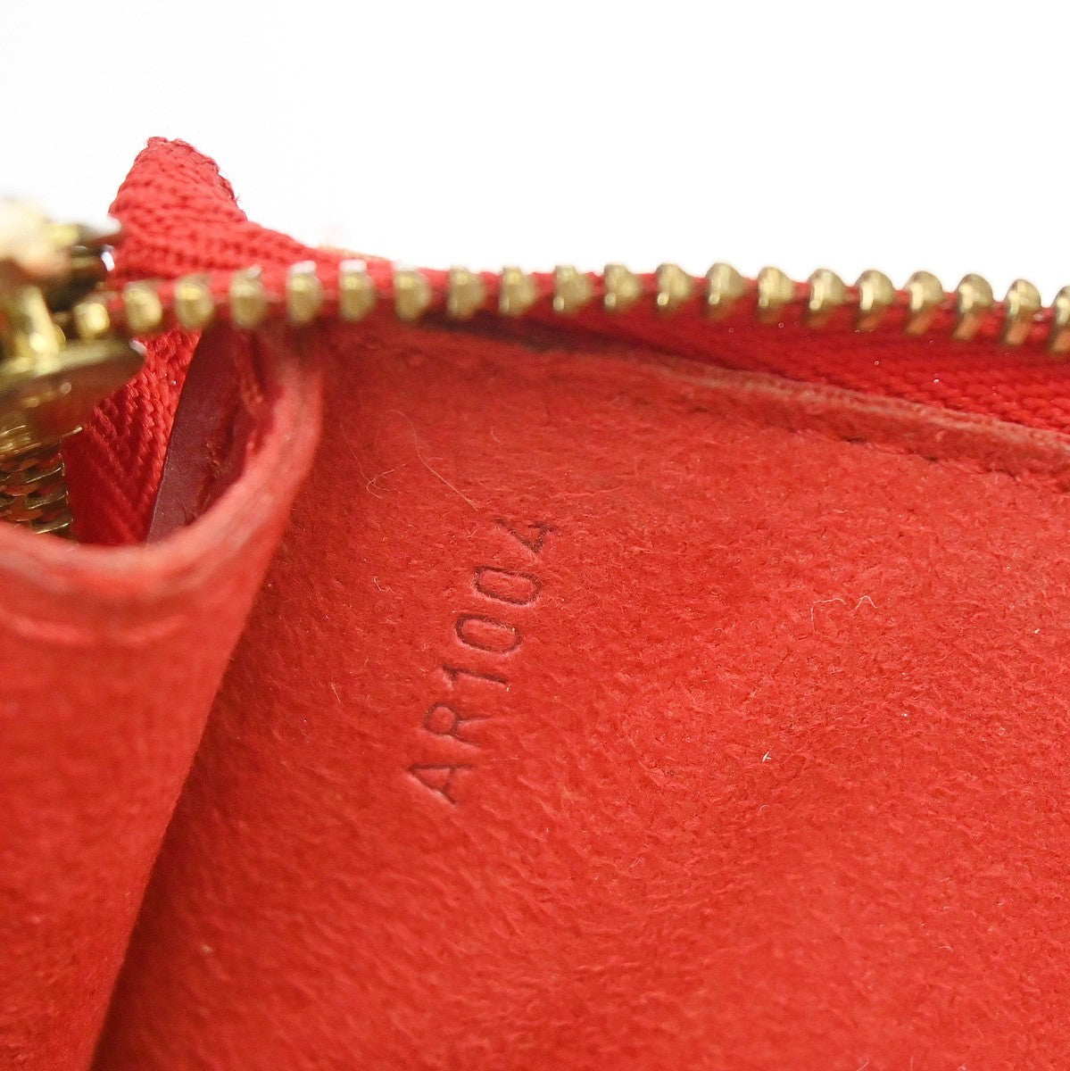 Louis Vuitton Pochette Accessoires Epi Leather Red Leather Clutche & Pouche Bag (Pre-Owned)