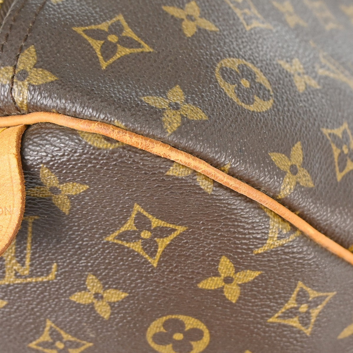 Louis Vuitton Keepall Bag Monogram Canvas Brown Canvas Handbag (Pre-Owned)