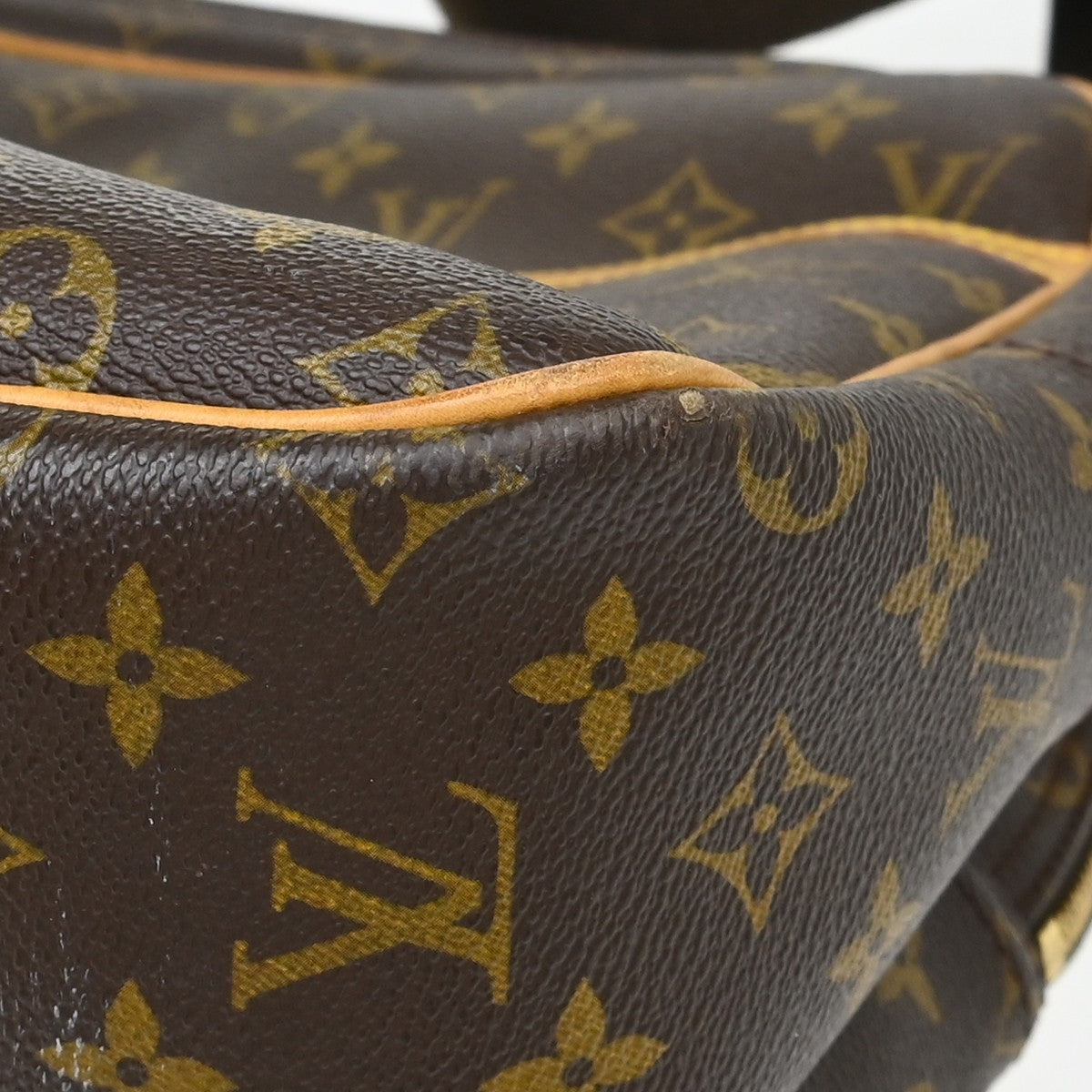 Louis Vuitton Reporter Bag Monogram Canvas Brown Canvas Shoulder Bag Bag (Pre-Owned)