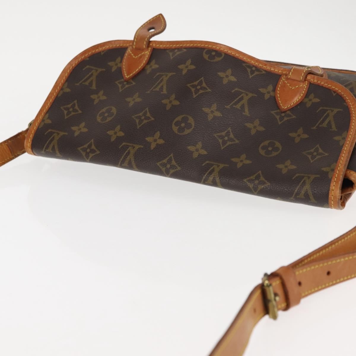 Louis Vuitton Sac Gibeciere Messenger Bag Monogram Canvas Brown Canvas Bag (Pre-Owned)