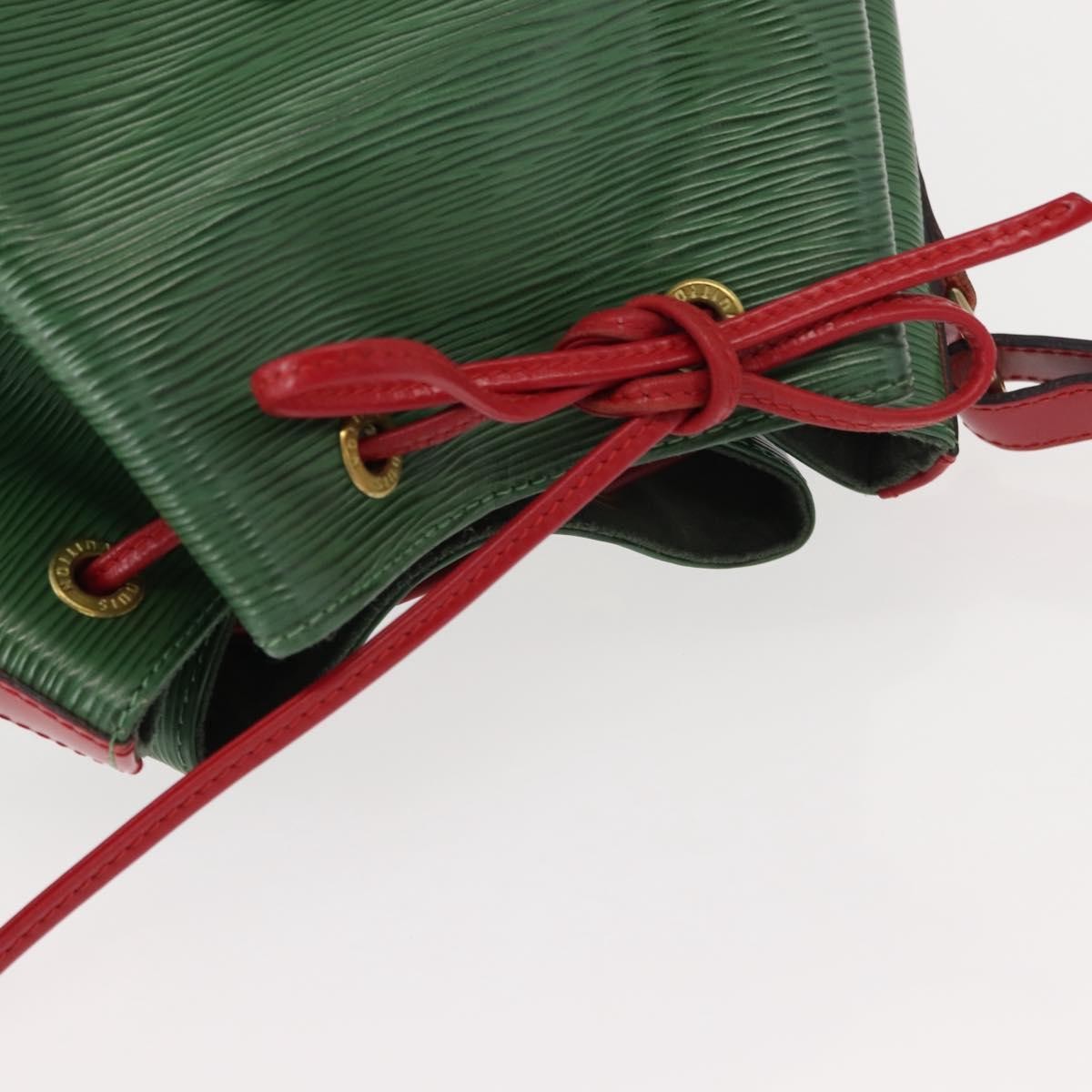 Louis Vuitton Bicolor Petit Noe Handbag Epi Leather Green Leather Shoulder Bag Bag (Pre-Owned)