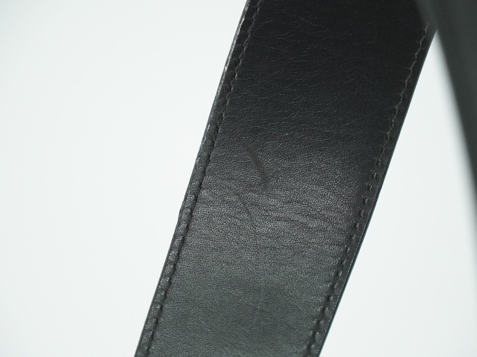 Salvatore Ferragamo Gancini Shoulder Bag Leather Black Leather Shoulder Bag Bag (Pre-Owned)