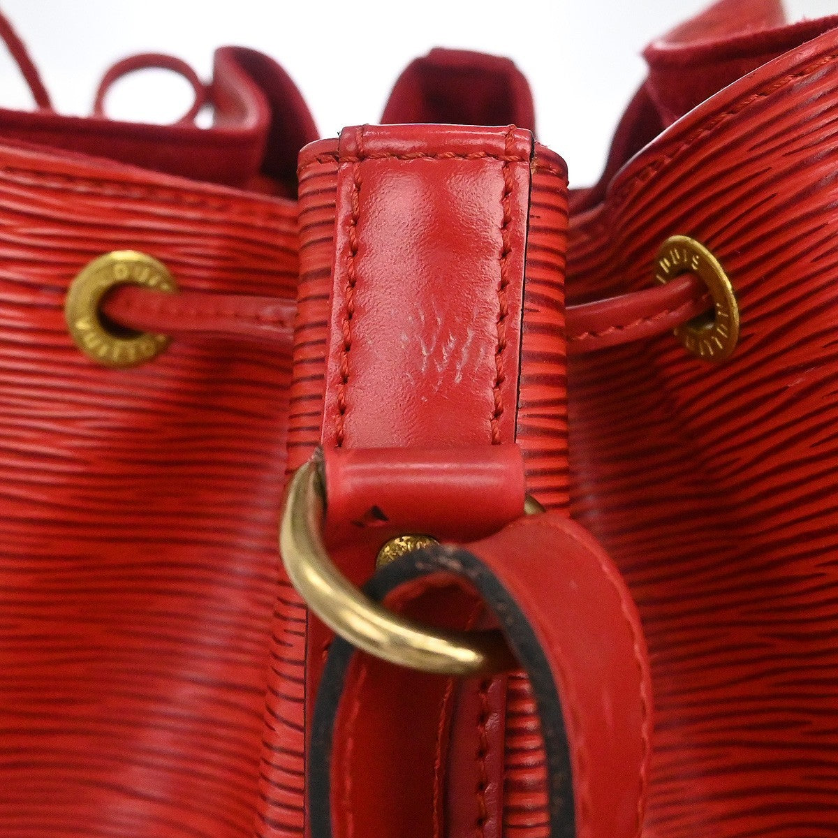 Louis Vuitton Noe Handbag Epi Leather Red Leather Shoulder Bag Bag (Pre-Owned)