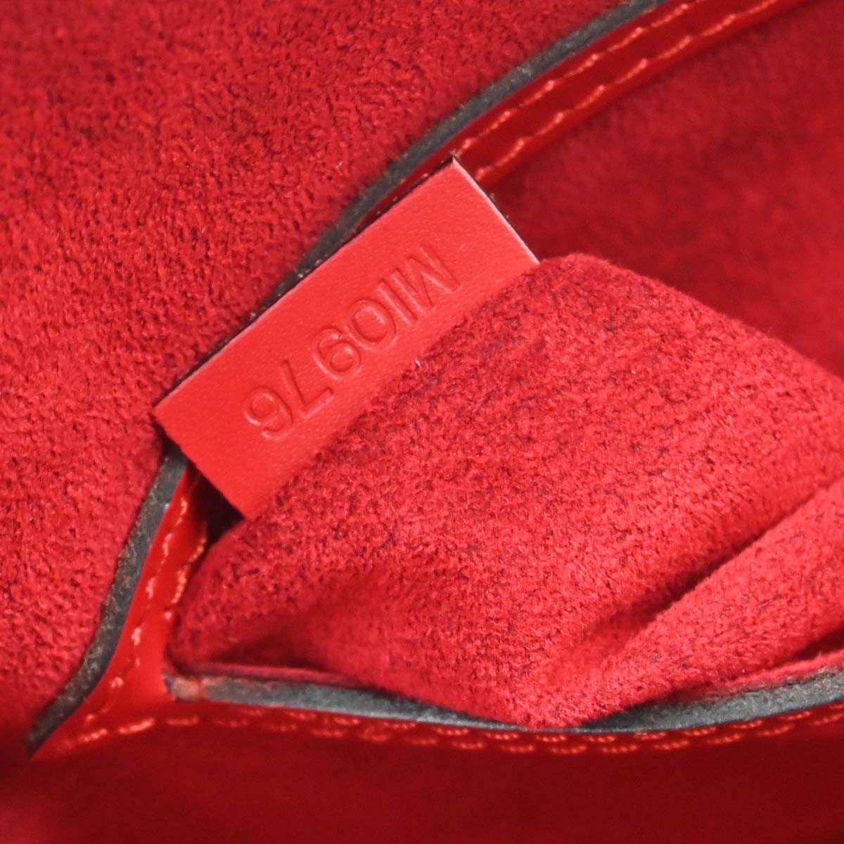 Louis Vuitton Alma Handbag Epi Leather Red Leather Handbag (Pre-Owned)