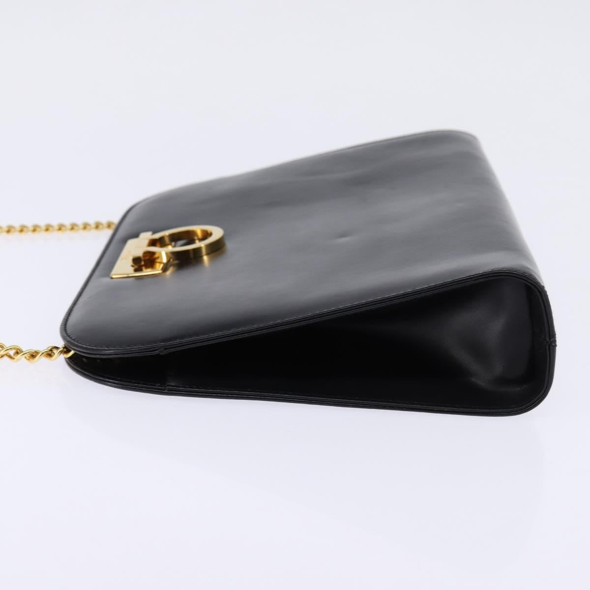 Salvatore Ferragamo Vintage Gancini Chain Shoulder Bag Leather Black Leather Shoulder Bag Bag (Pre-Owned)