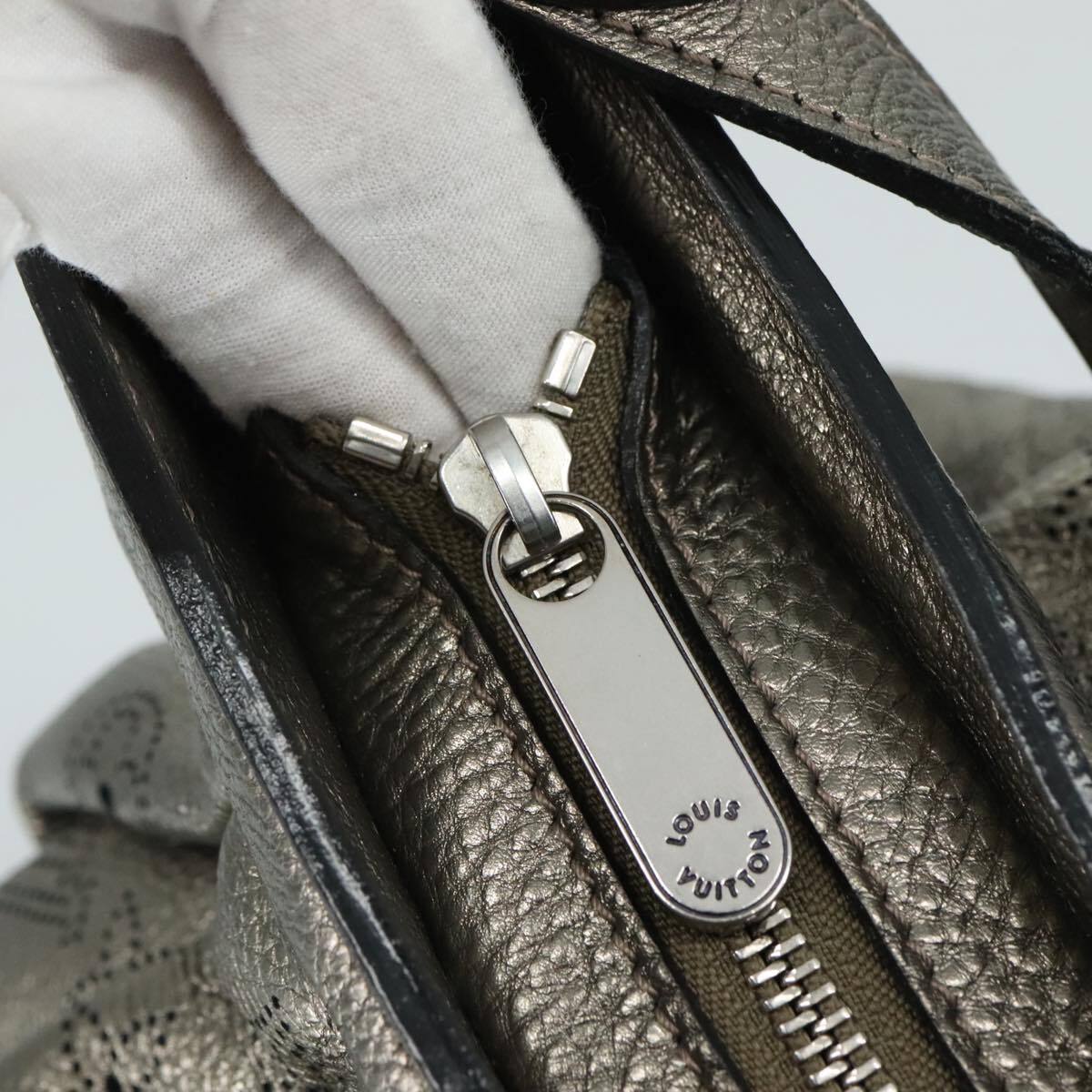 Louis Vuitton Xs Crossbody Bag Mahina Leather Metallic Canvas Shoulder Bag Bag (Pre-Owned)