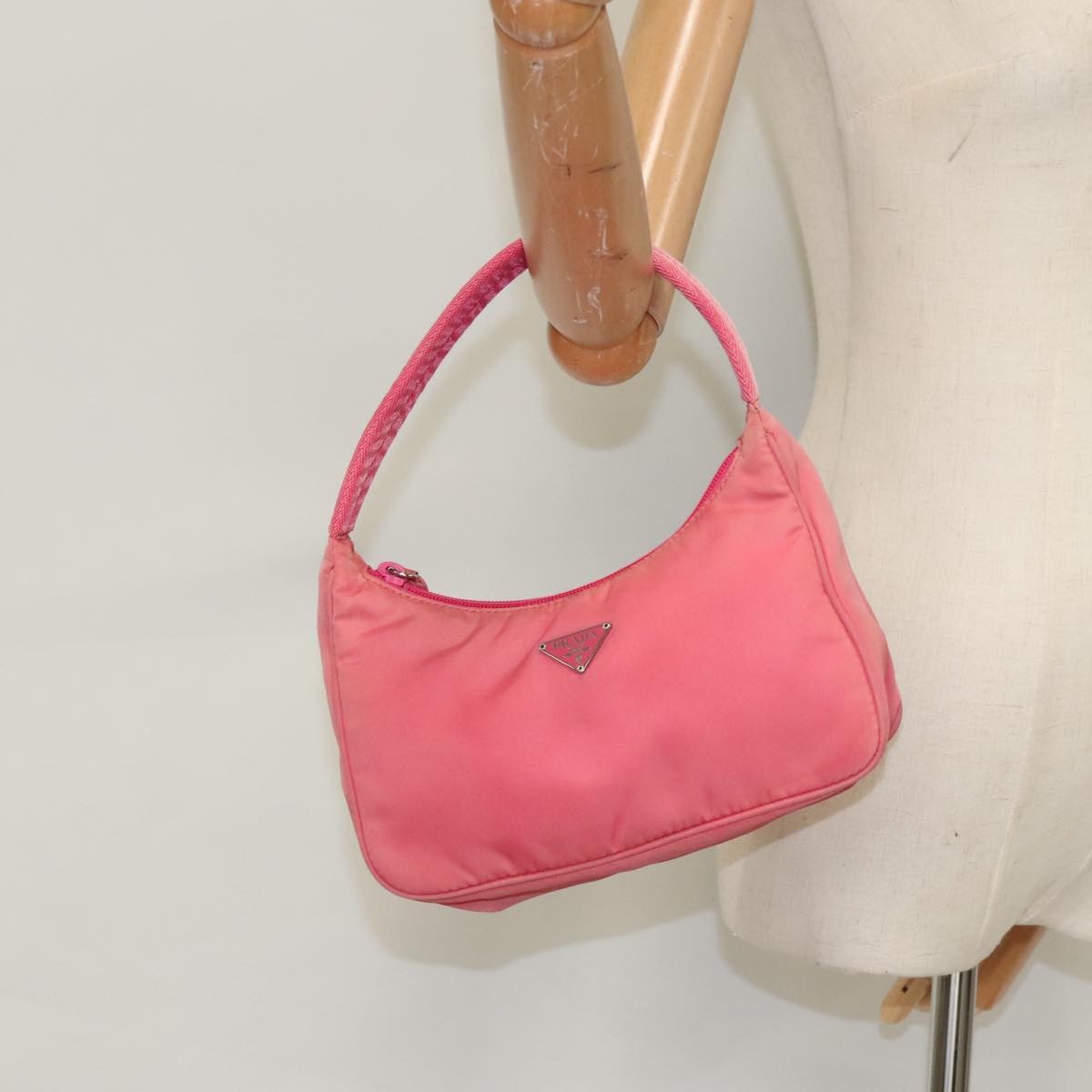 Prada Re-Edition 2000 Hobo Tessuto Pink Nylon Clutche & Pouche Bag (Pre-Owned)