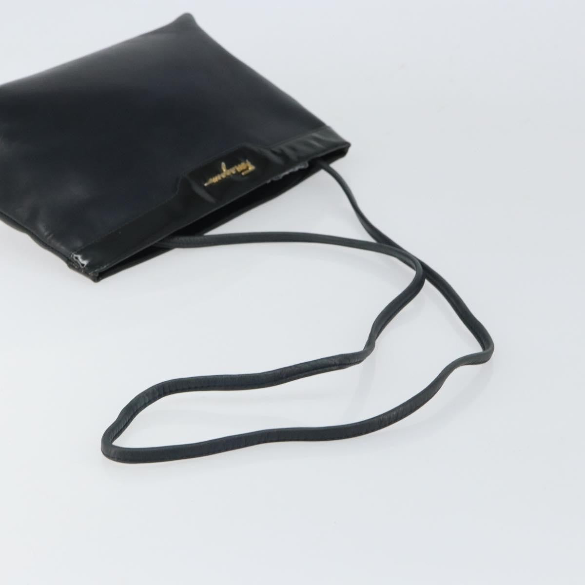 Salvatore Ferragamo Vintage Shoulder Bag Leather Black Leather Shoulder Bag Bag (Pre-Owned)