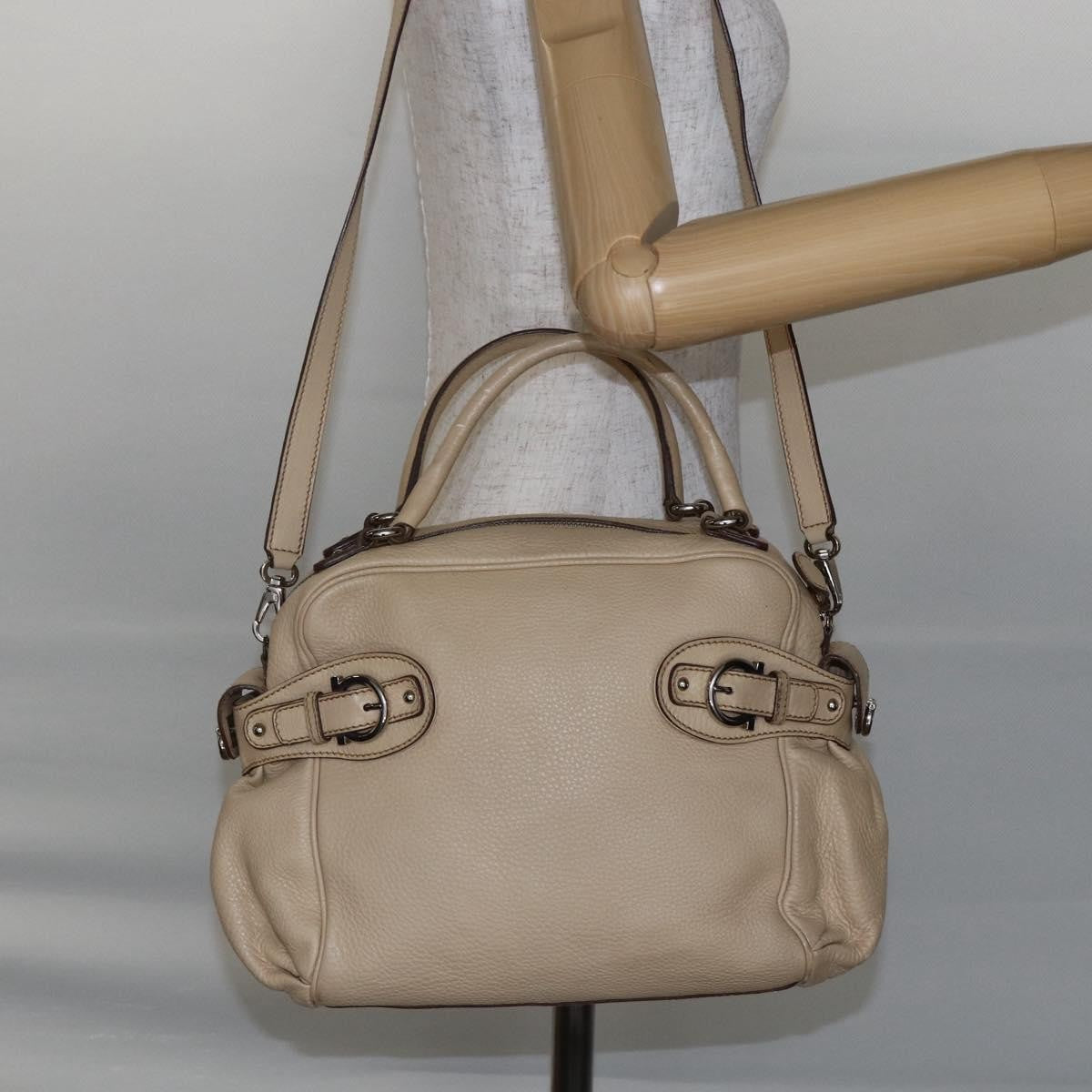 Salvatore Ferragamo Gancini Handbag Leather Beige Leather Shoulder Bag Bag (Pre-Owned)