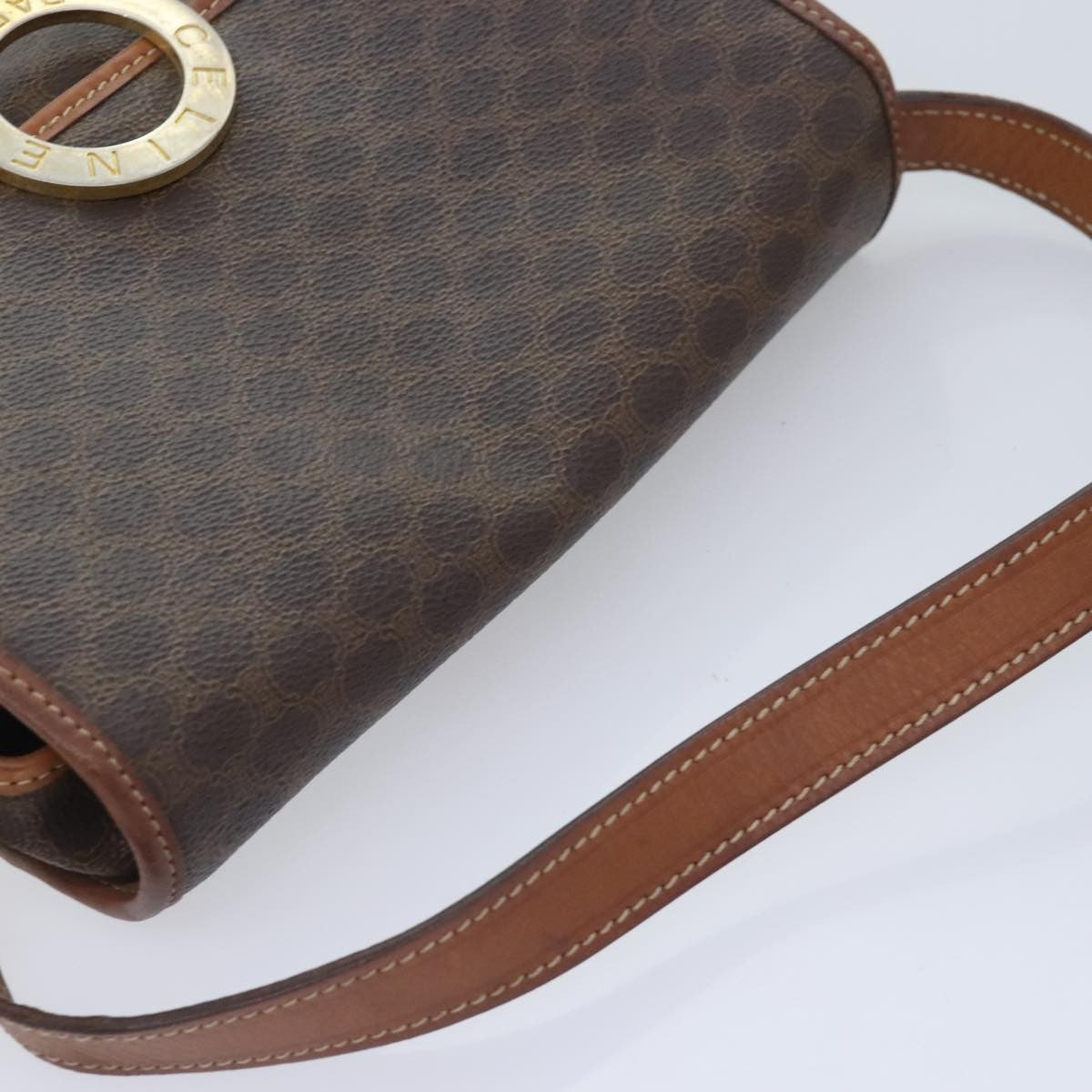Celine Vintage Macadam Circle Logo Shoulder Bag Canvas And Leather Brown Canvas Shoulder Bag Bag (Pre-Owned)