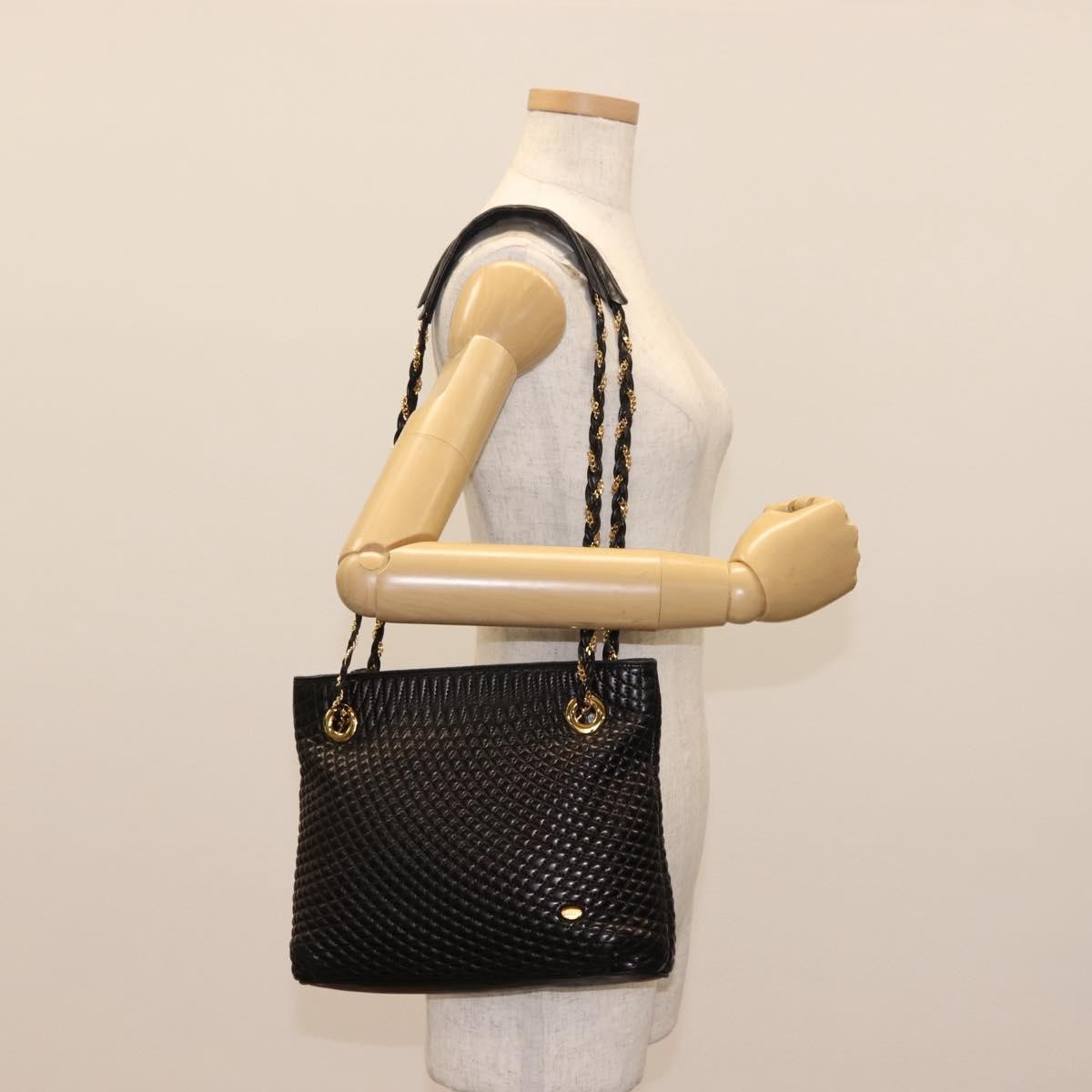 Bally Vintage Chain Shoulder Bag Quilted Leather Black Leather Shoulder Bag Bag (Pre-Owned)