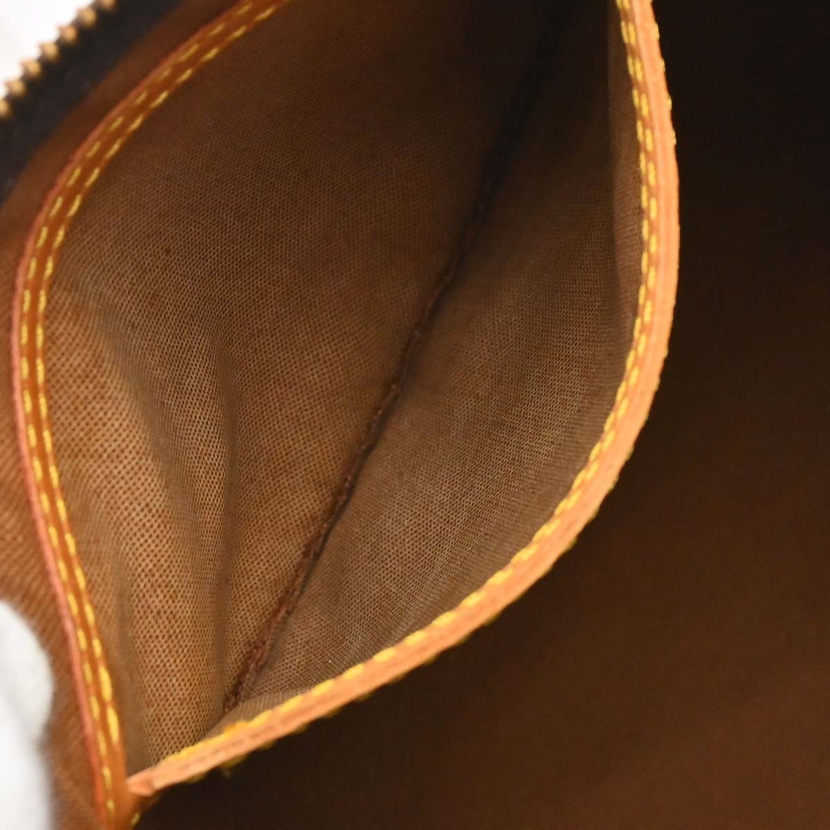 Louis Vuitton Speedy Handbag Monogram Canvas Brown Canvas Handbag (Pre-Owned)
