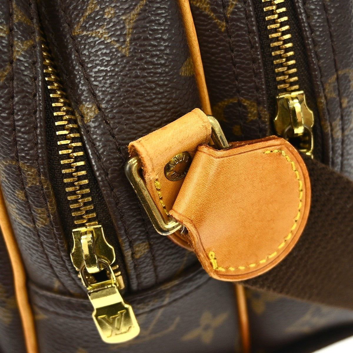 Louis Vuitton Reporter Bag Monogram Canvas Brown Canvas Shoulder Bag Bag (Pre-Owned)