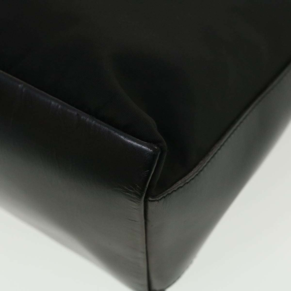 Prada Vintage Shoulder Bag Tessuto Black Nylon Shoulder Bag Bag (Pre-Owned)