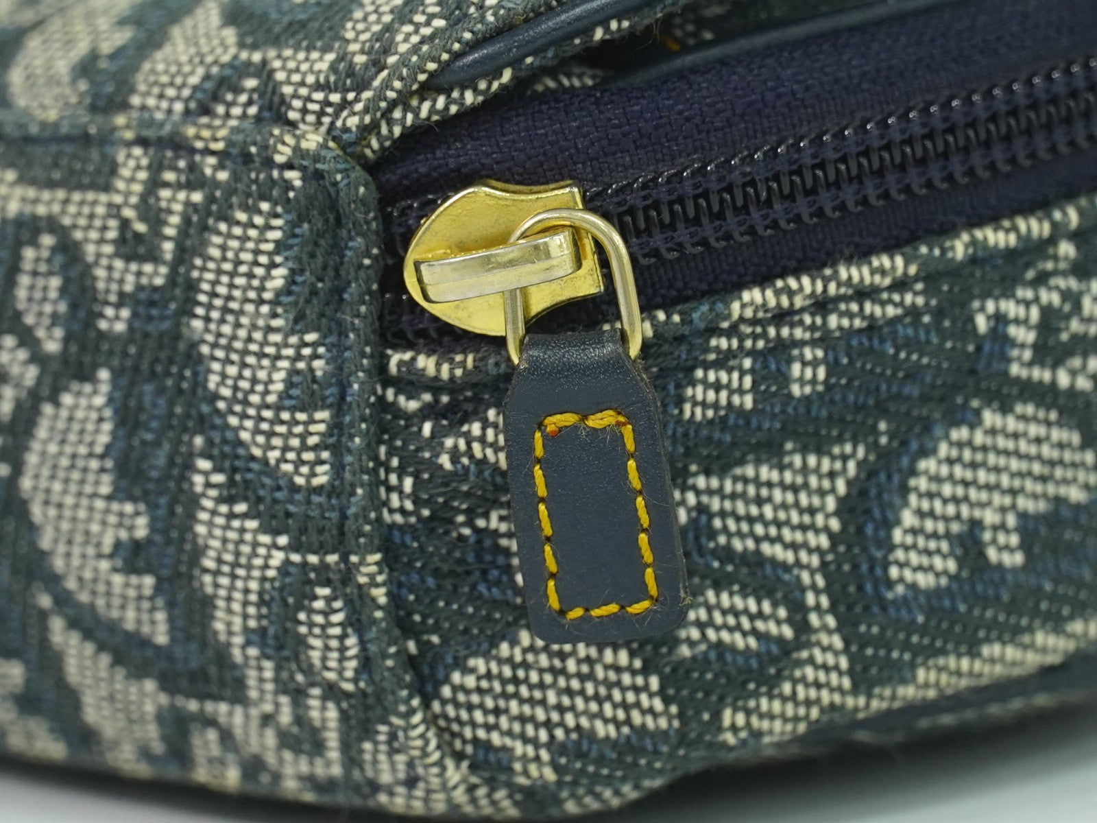 Christian Dior Saddle Zip Pouch Diorissimo Canvas Navy Canvas Clutche & Pouche Bag (Pre-Owned)