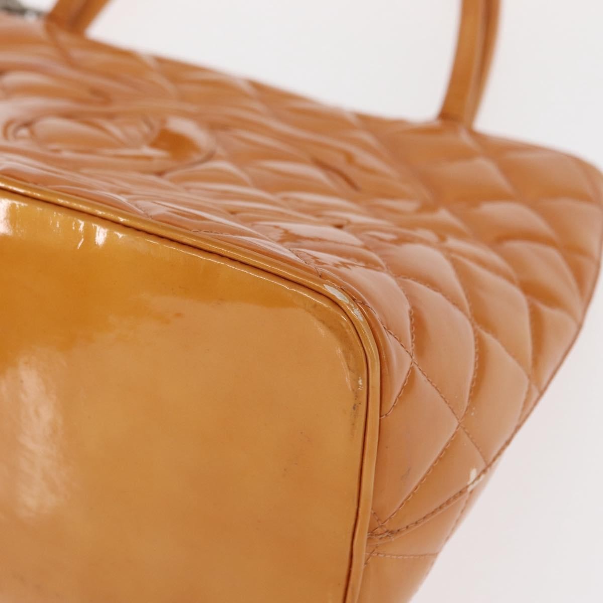 Chanel Medallion Tote Quilted Patent Beige Patent_Leather Tote Bag Bag (Pre-Owned)
