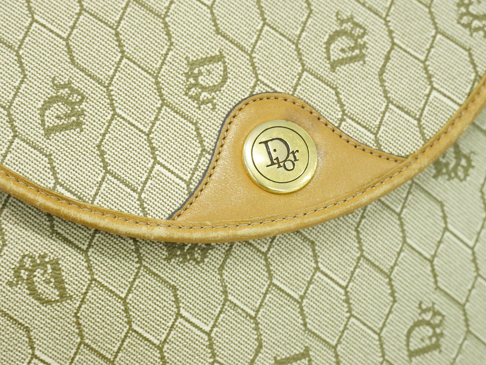 Christian Dior Vintage Honeycomb Shoulder Bag Canvas Beige Canvas Shoulder Bag Bag (Pre-Owned)