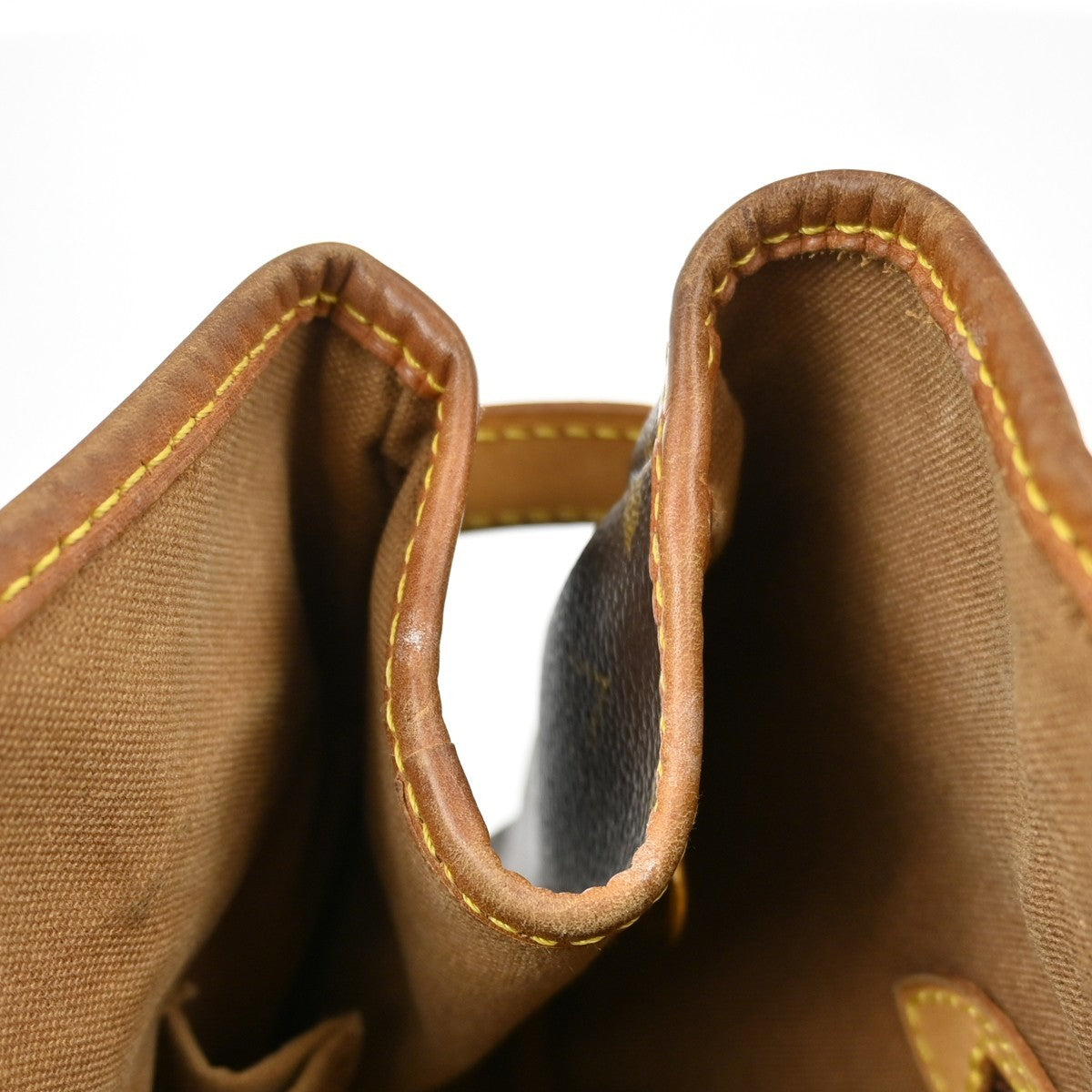 Louis Vuitton Batignolles Handbag Monogram Canvas Brown Canvas Shoulder Bag Bag (Pre-Owned)