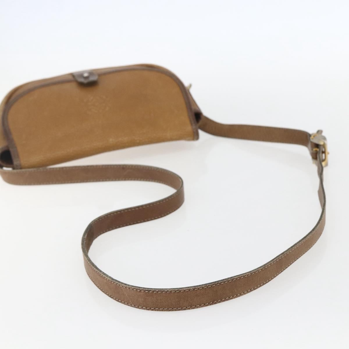 Loewe Anagram Shoulder Bag Leather Beige Leather Shoulder Bag Bag (Pre-Owned)