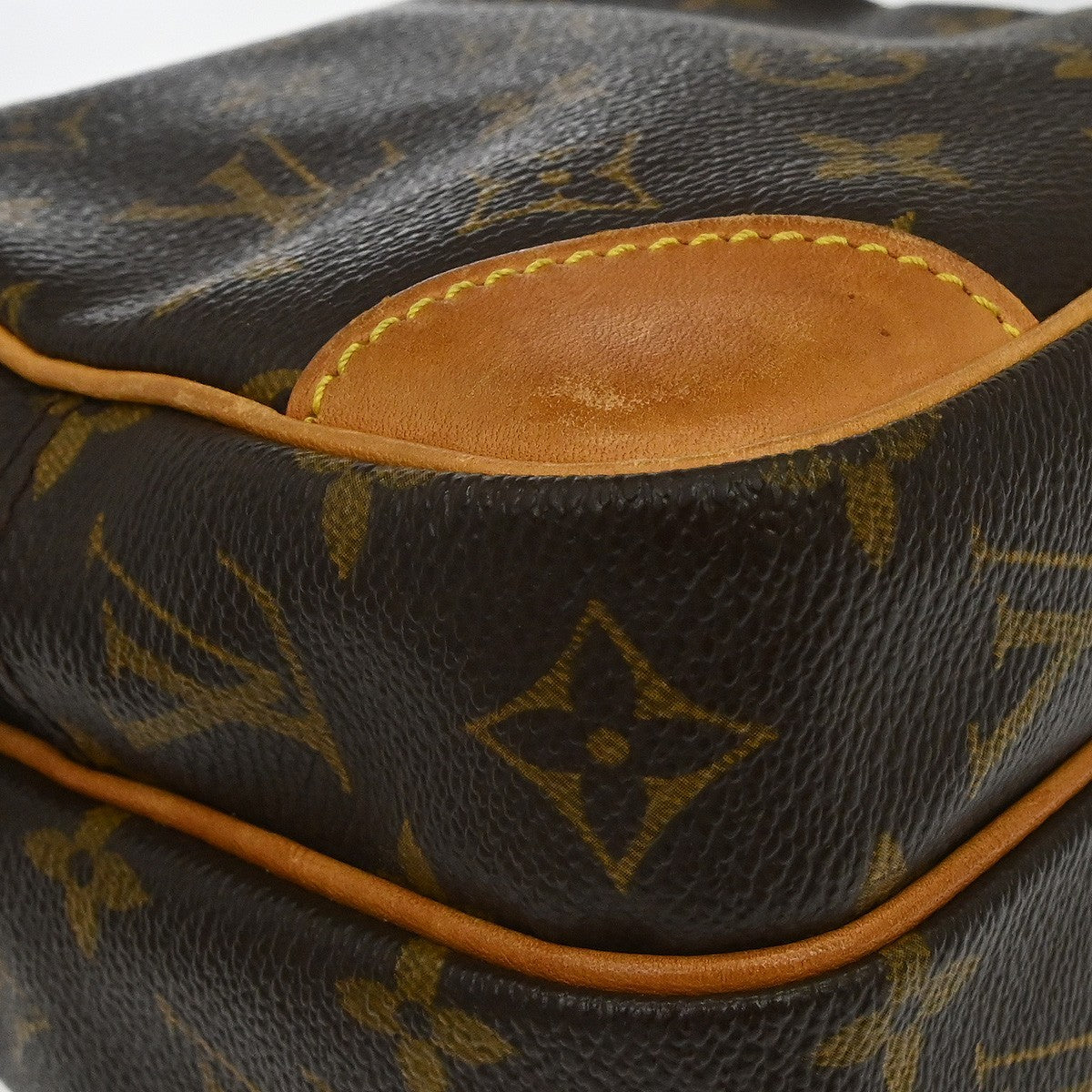 Louis Vuitton Amazone Bag Monogram Canvas Brown Canvas Shoulder Bag Bag (Pre-Owned)