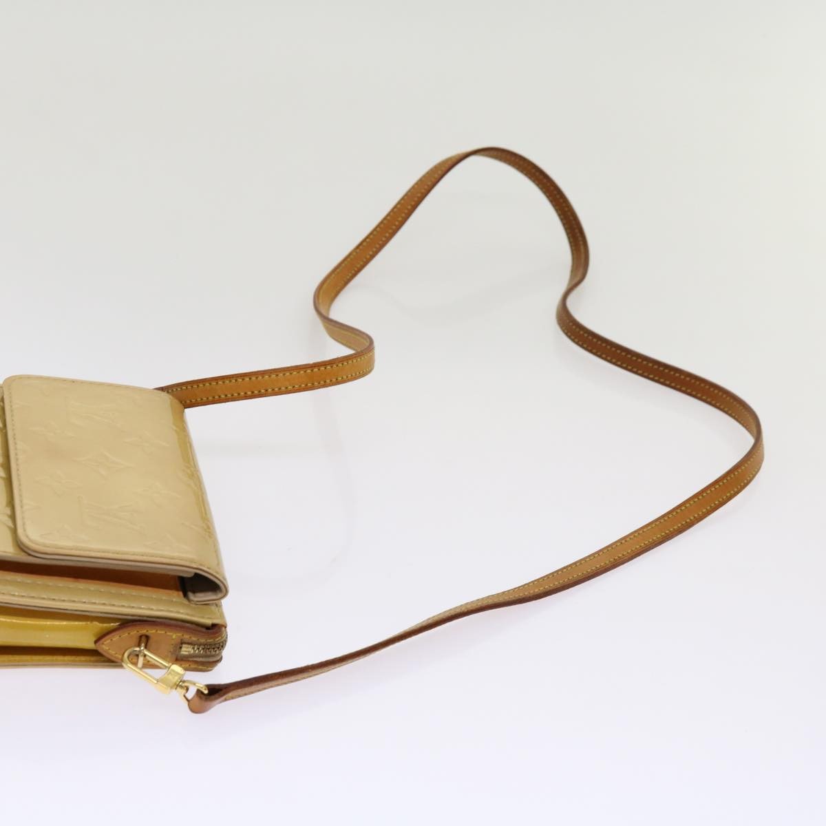 Louis Vuitton Mott Handbag Monogram Vernis Beige Patent_Leather Clutche & Pouche Bag (Pre-Owned)