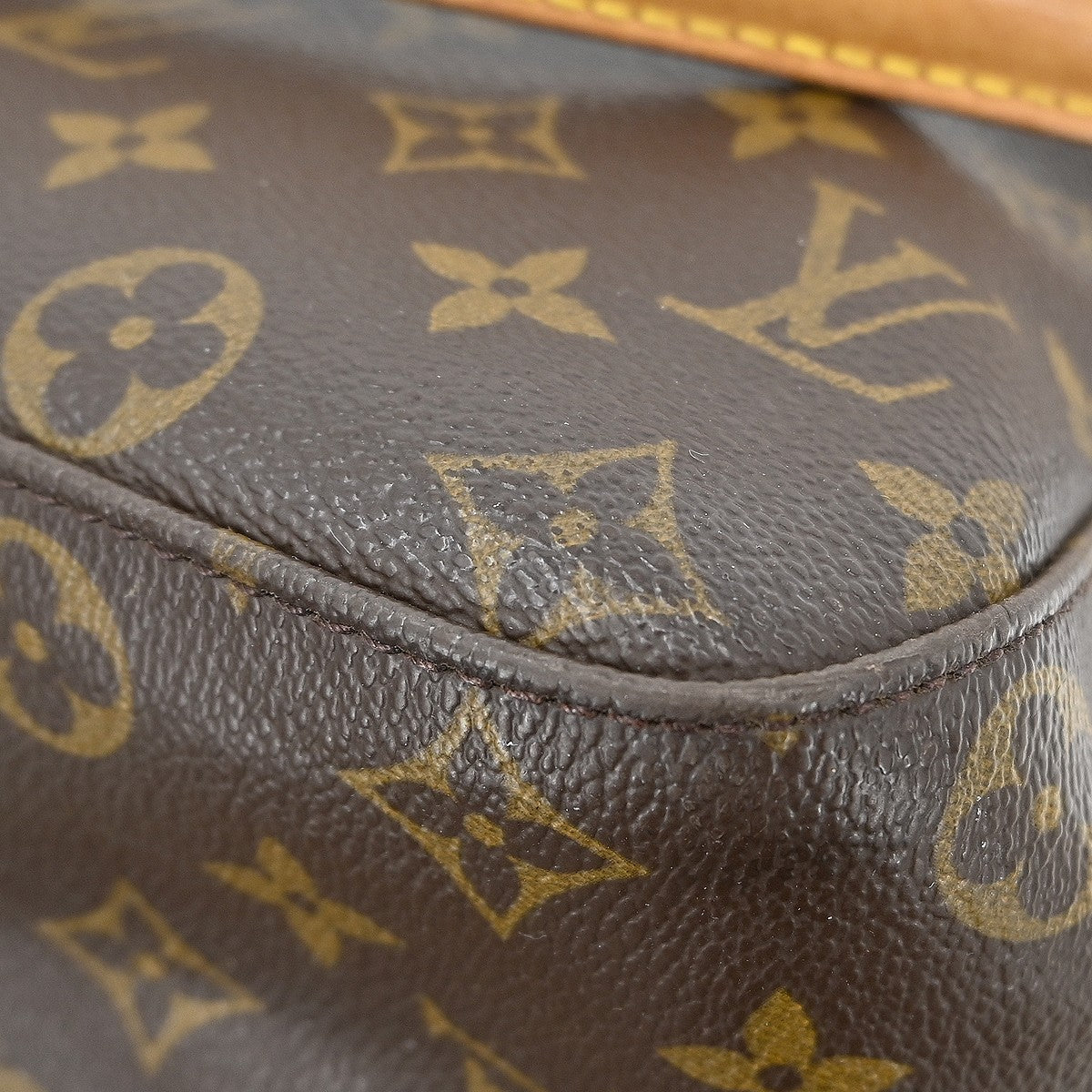 Louis Vuitton Monogram Looping Handbag Monogram Canvas Brown Canvas Shoulder Bag Bag (Pre-Owned)