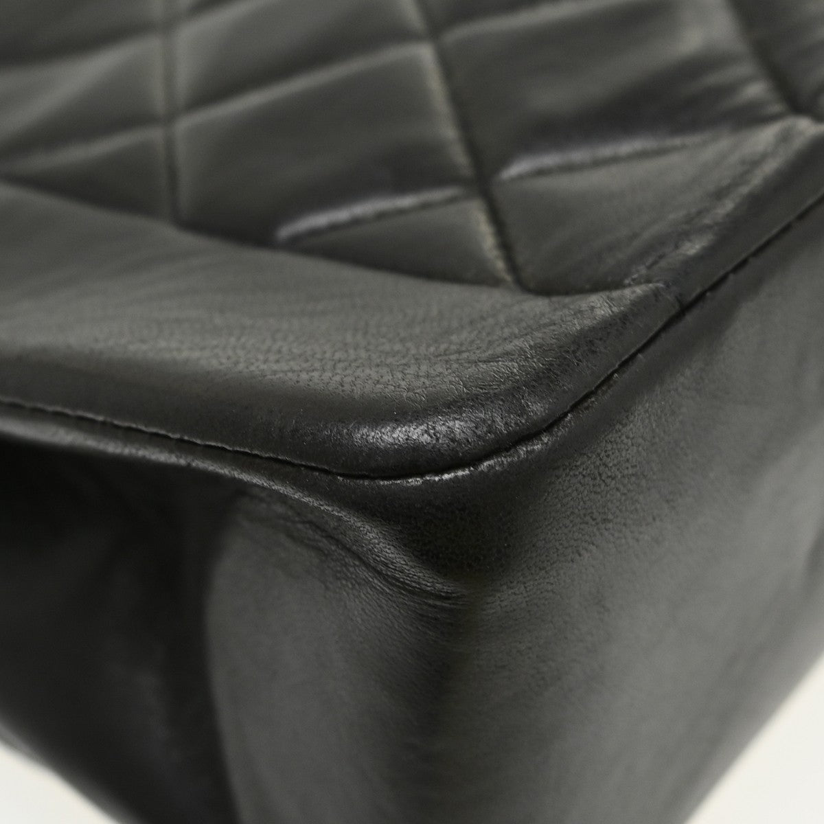Chanel Vintage Diana Flap Bag Quilted Lambskin Black Leather Handbag (Pre-Owned)