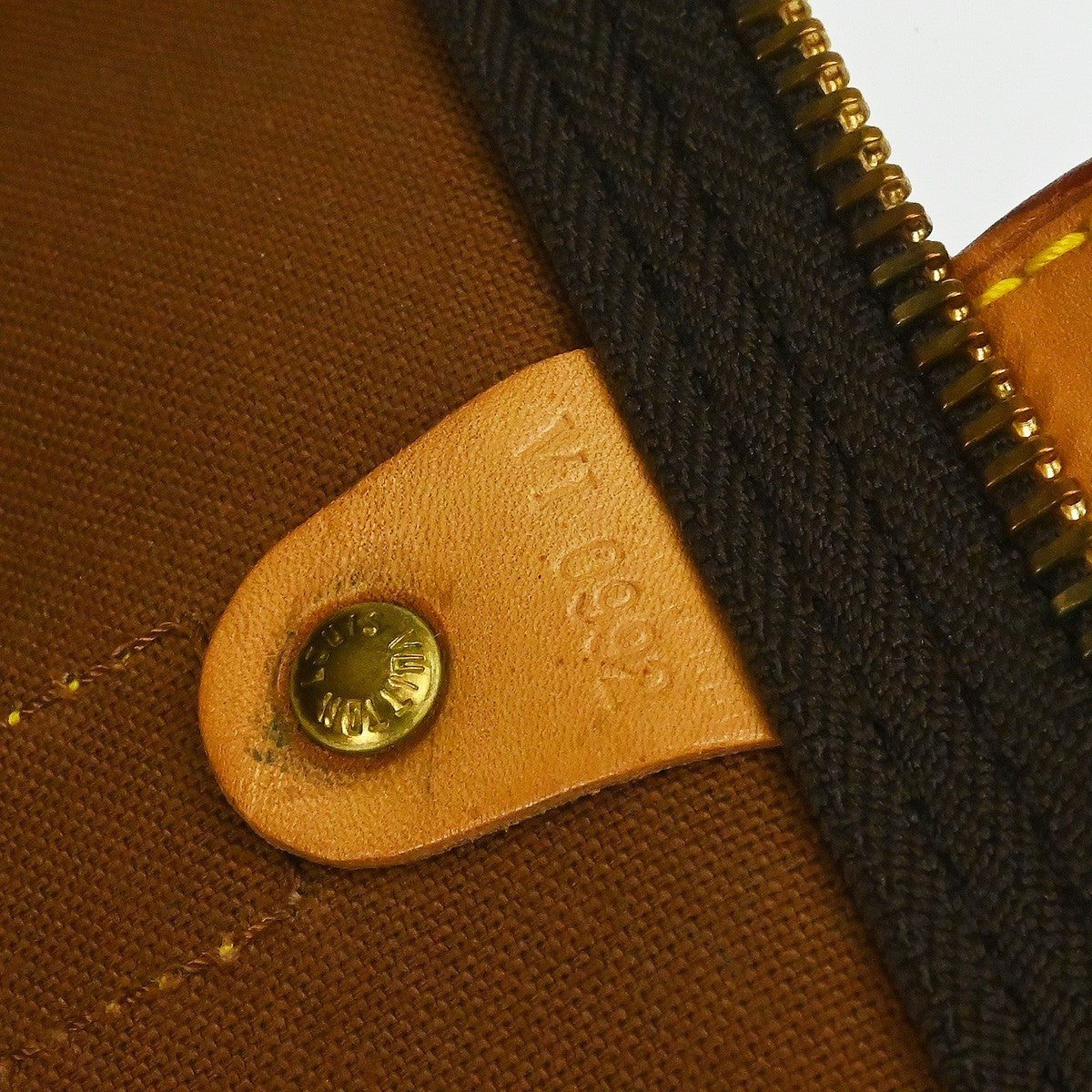Louis Vuitton Keepall Bandouliere Bag Monogram Canvas Brown Canvas Travel Bag Bag (Pre-Owned)