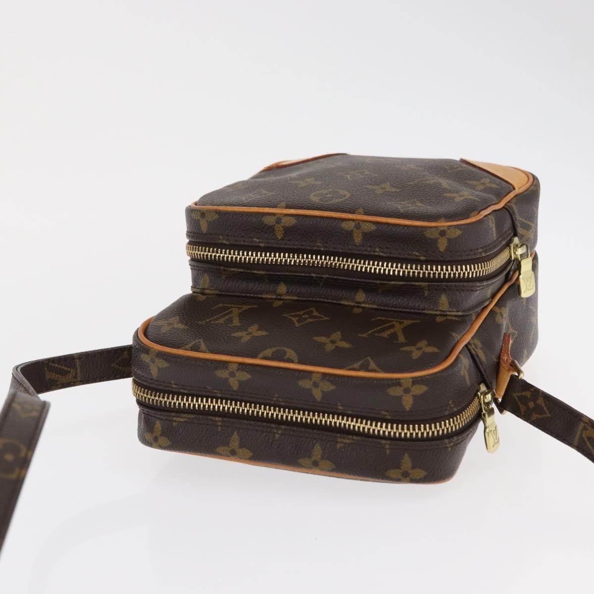 Louis Vuitton Amazone Bag Monogram Canvas Brown Canvas Shoulder Bag Bag (Pre-Owned)