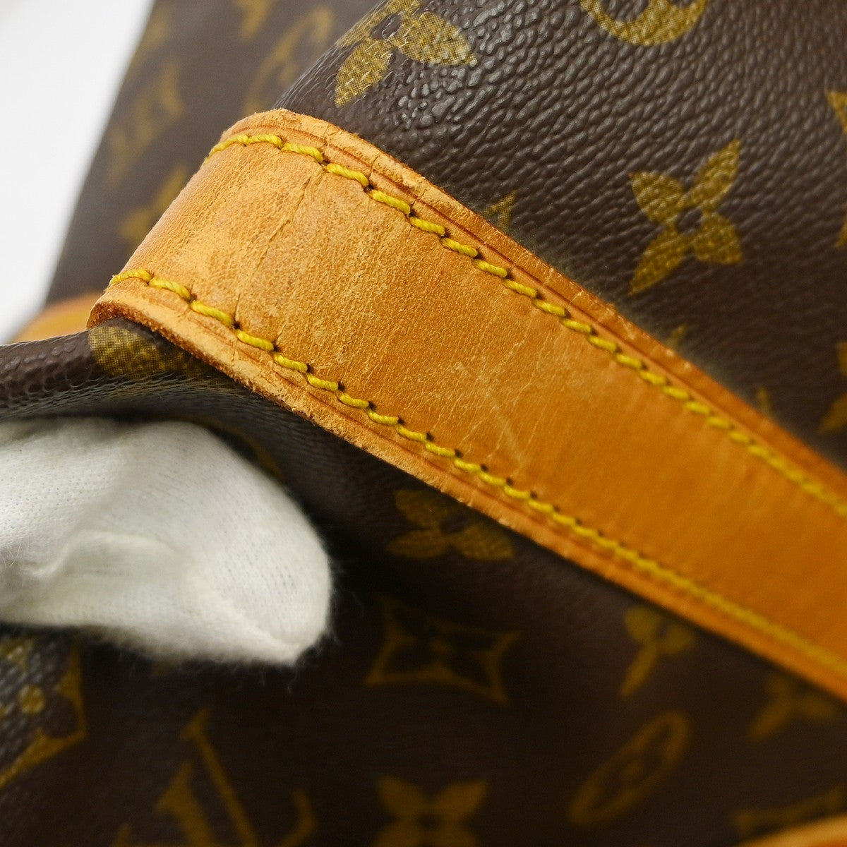 Louis Vuitton Keepall Bandouliere Bag Monogram Canvas Brown Canvas Travel Bag Bag (Pre-Owned)
