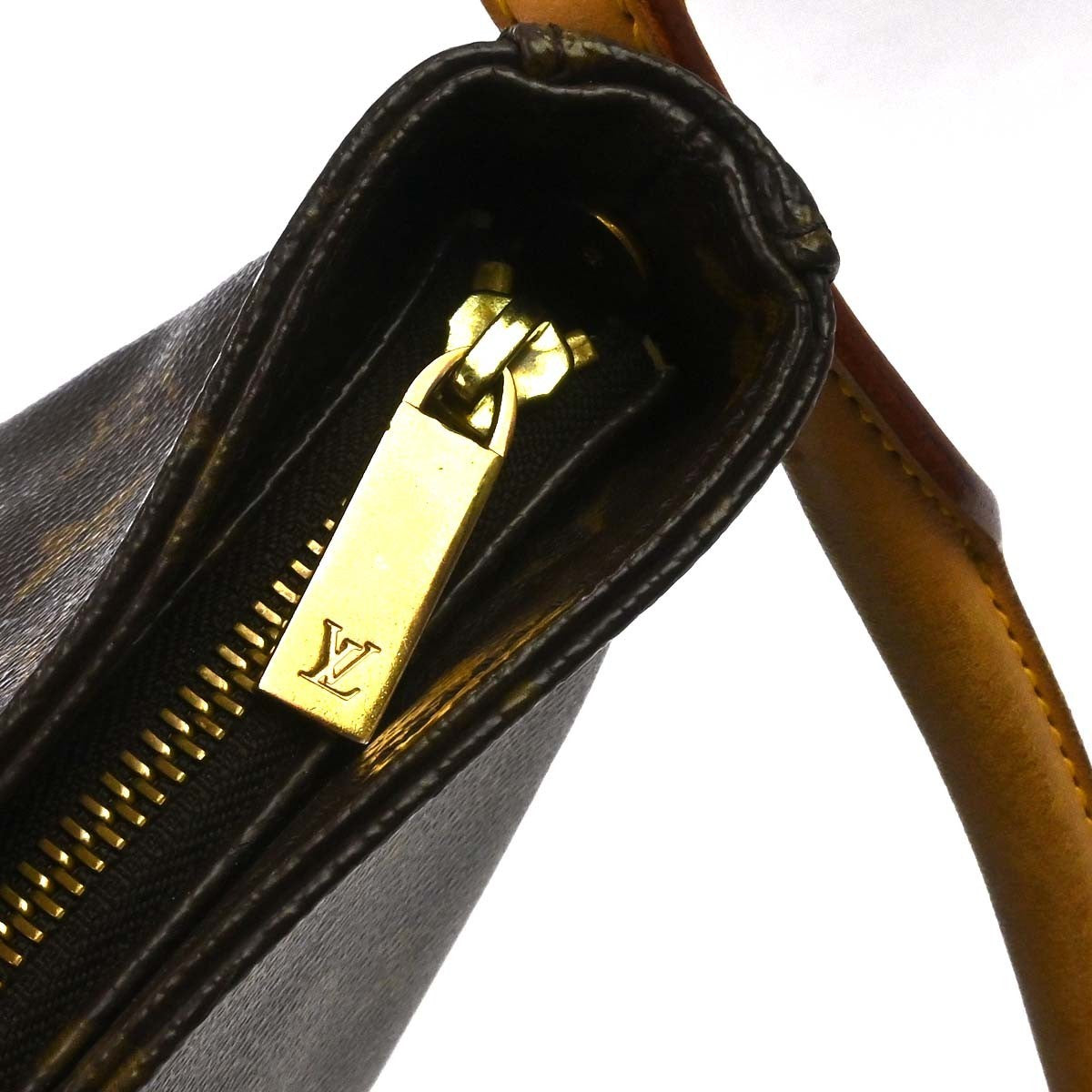 Louis Vuitton Monogram Looping Handbag Monogram Canvas Brown Canvas Shoulder Bag Bag (Pre-Owned)