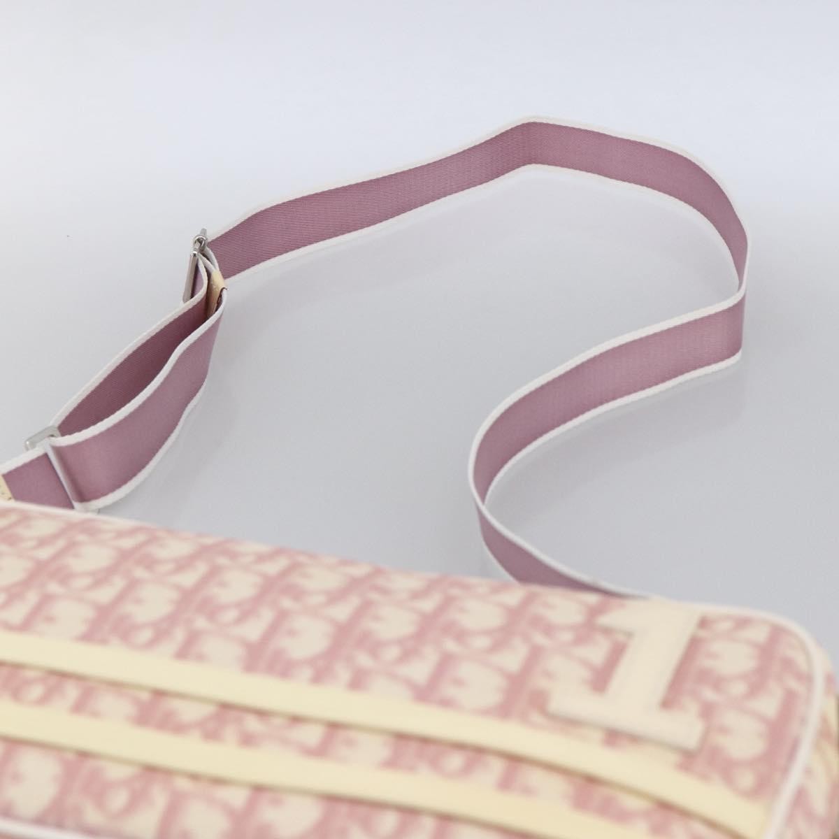 Christian Dior Vintage Crossbody Bag Diorissimo Canvas Pink Canvas Shoulder Bag Bag (Pre-Owned)