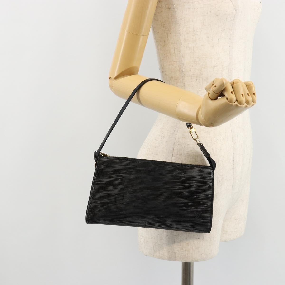 Louis Vuitton Pochette Accessoires Epi Leather Black Leather Clutche & Pouche Bag (Pre-Owned)