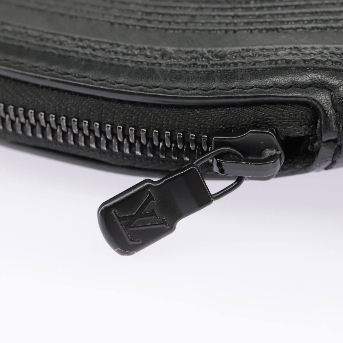 Louis Vuitton Disk Pouch Leather Black Leather Clutche & Pouche Bag (Pre-Owned)