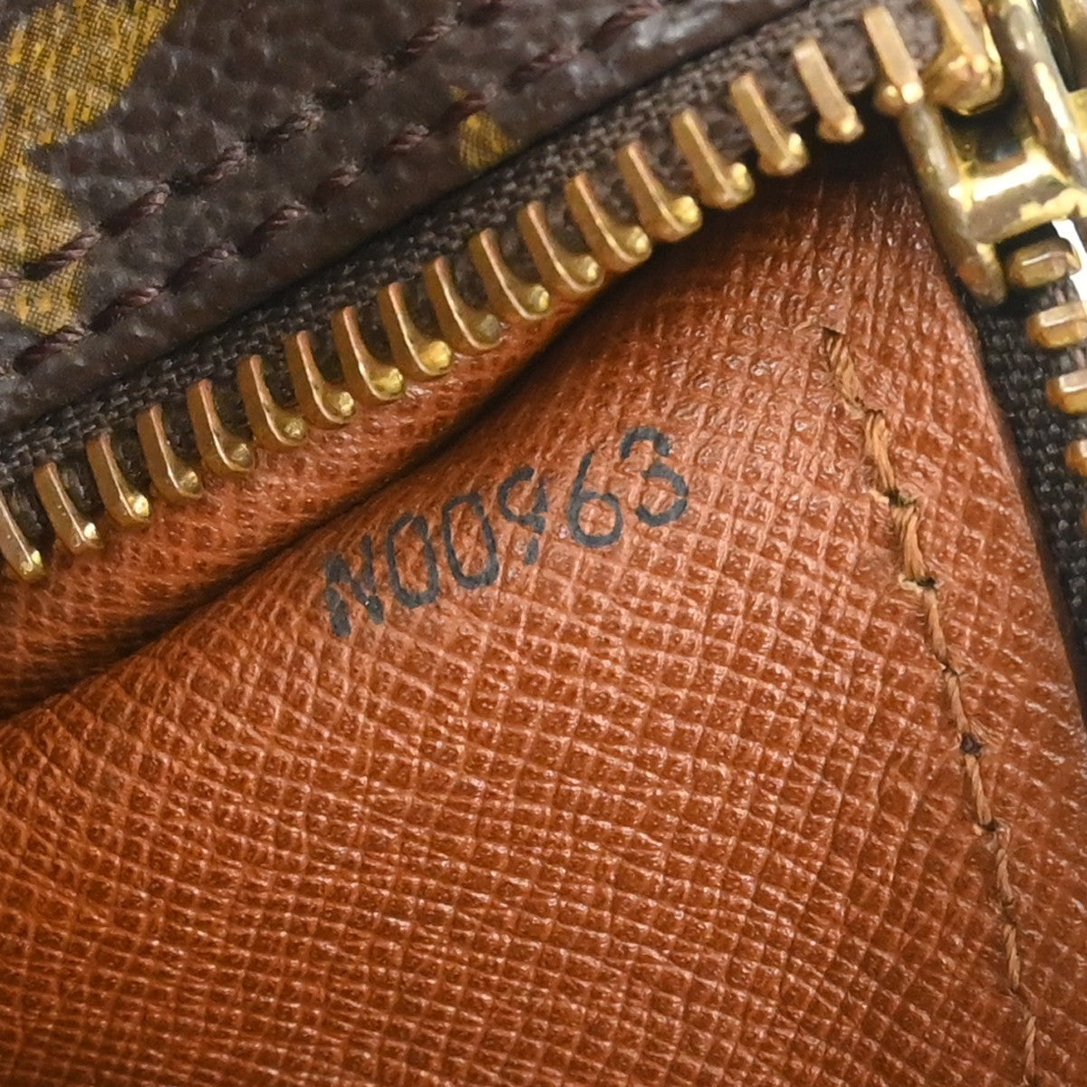 Louis Vuitton Papillon Handbag Monogram Canvas Brown Canvas Handbag (Pre-Owned)