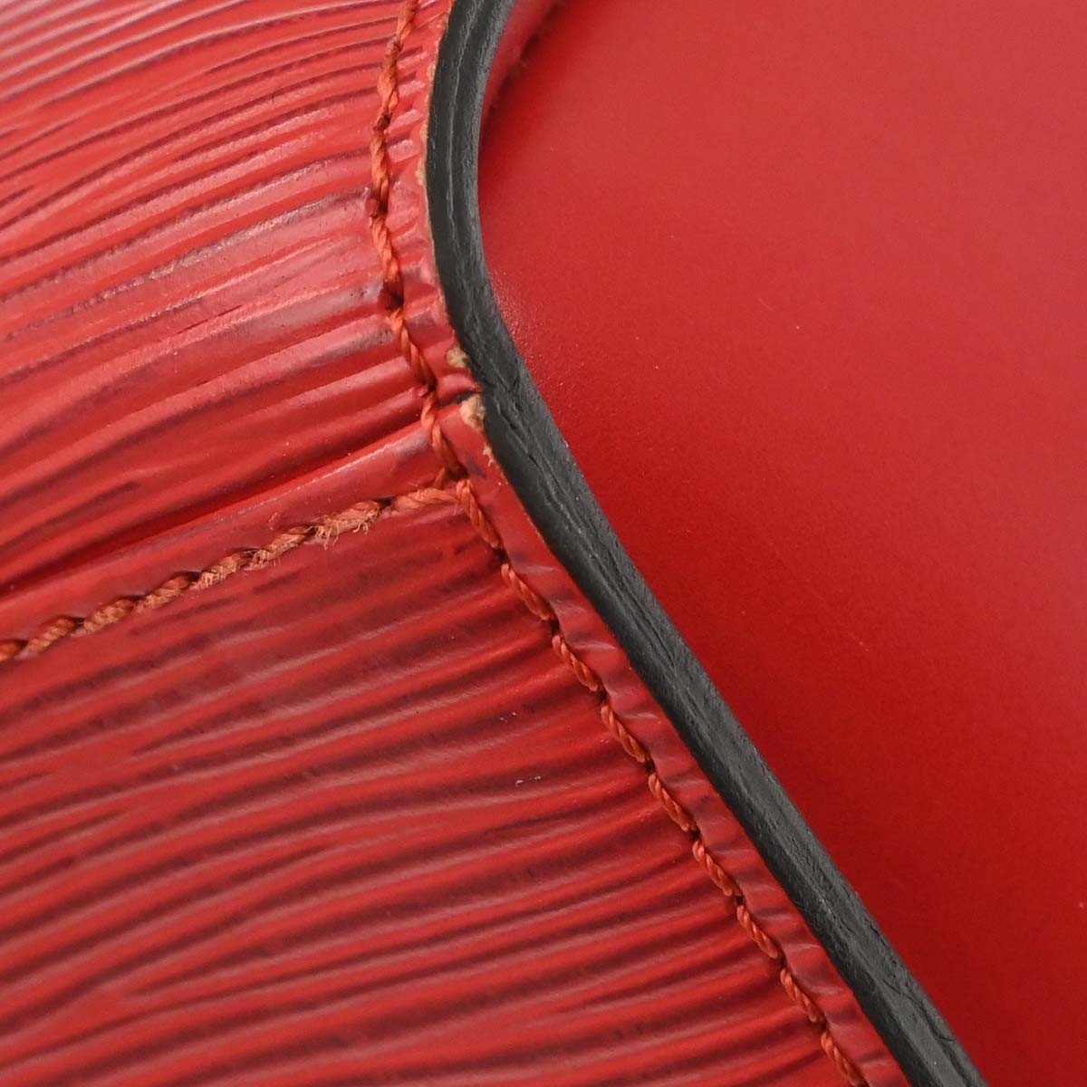 Louis Vuitton Pont Neuf Handbag Epi Leather Red Leather Handbag (Pre-Owned)