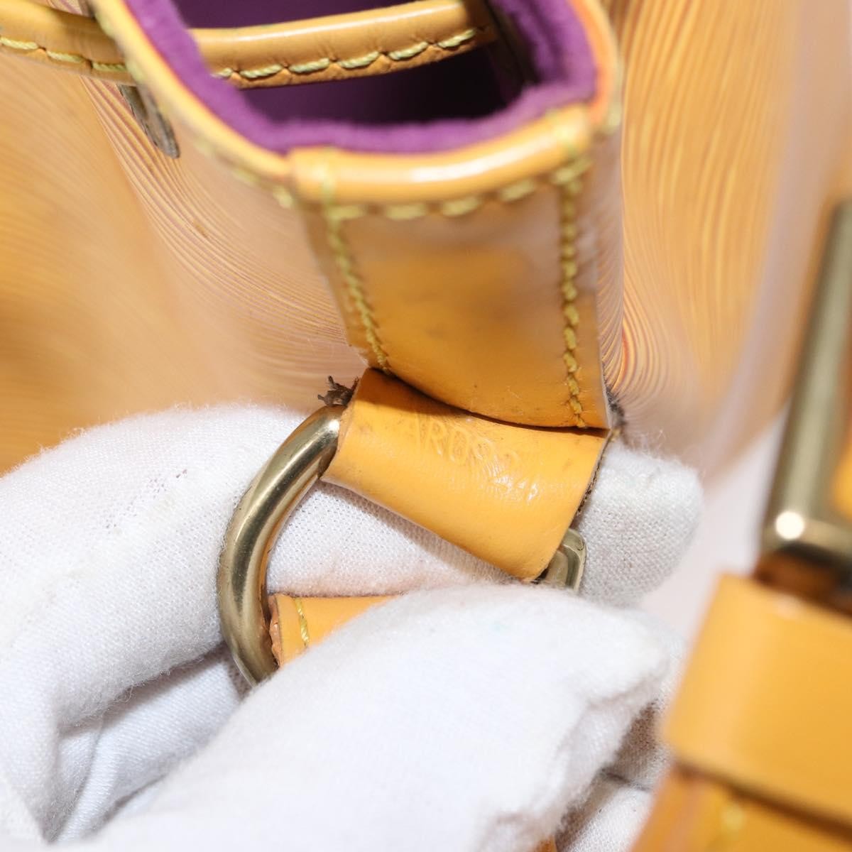 Louis Vuitton Petit Noe Handbag Epi Leather Yellow Leather Shoulder Bag Bag (Pre-Owned)