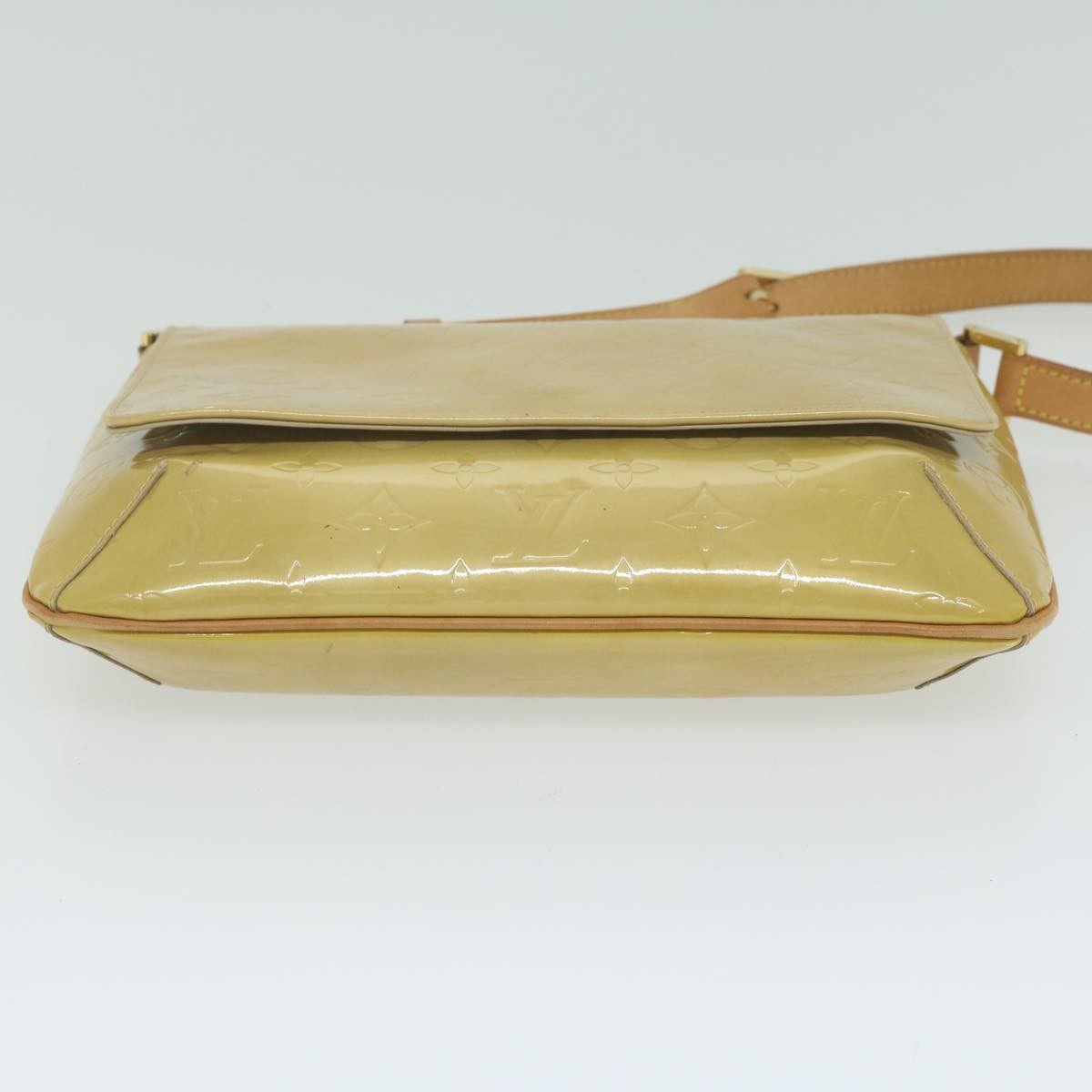 Louis Vuitton Thompson Street Handbag Monogram Vernis Beige Patent_Leather Shoulder Bag Bag (Pre-Owned)