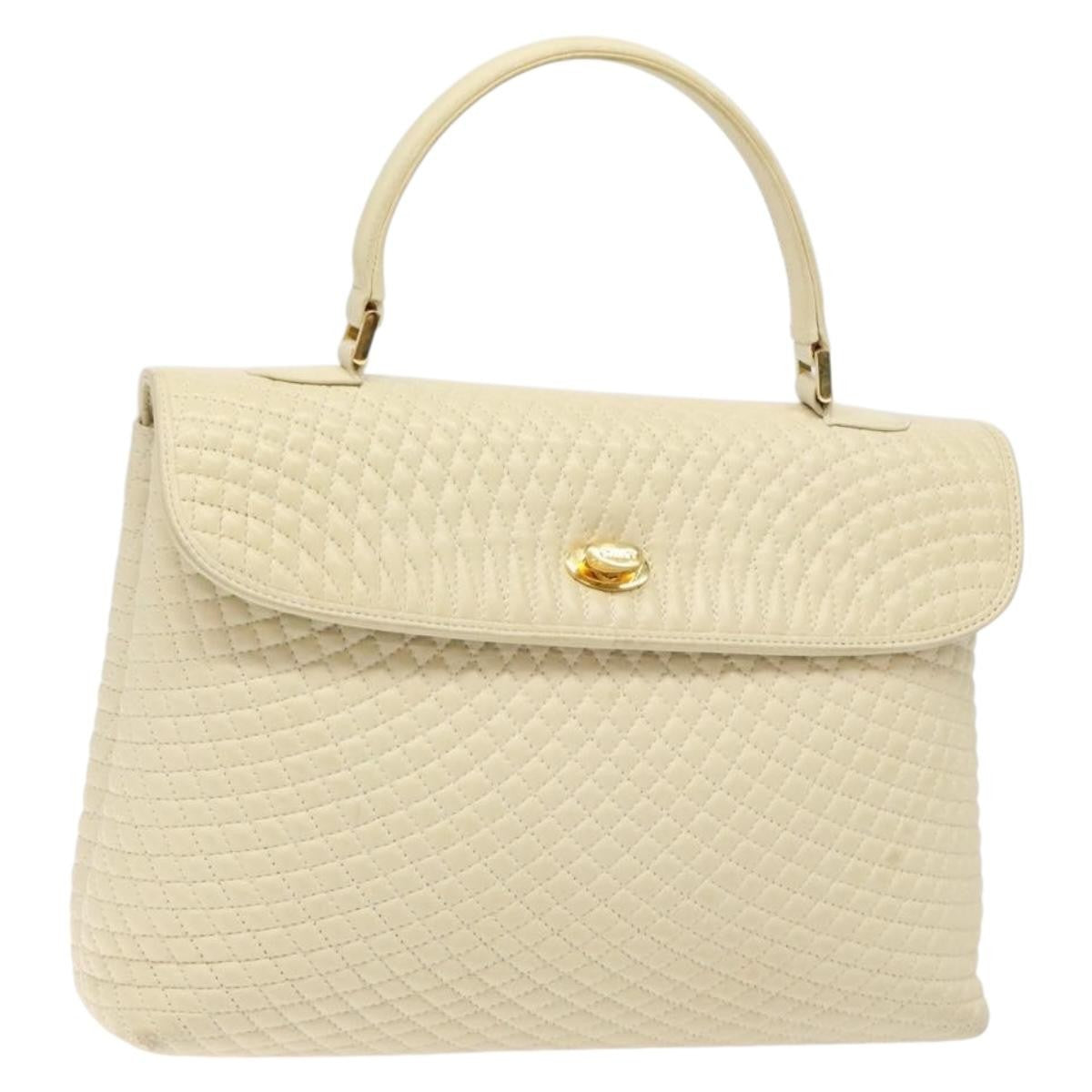 Bally Vintage Flap Handbag Quilted Leather Ecru Leather Handbag (Pre-Owned)