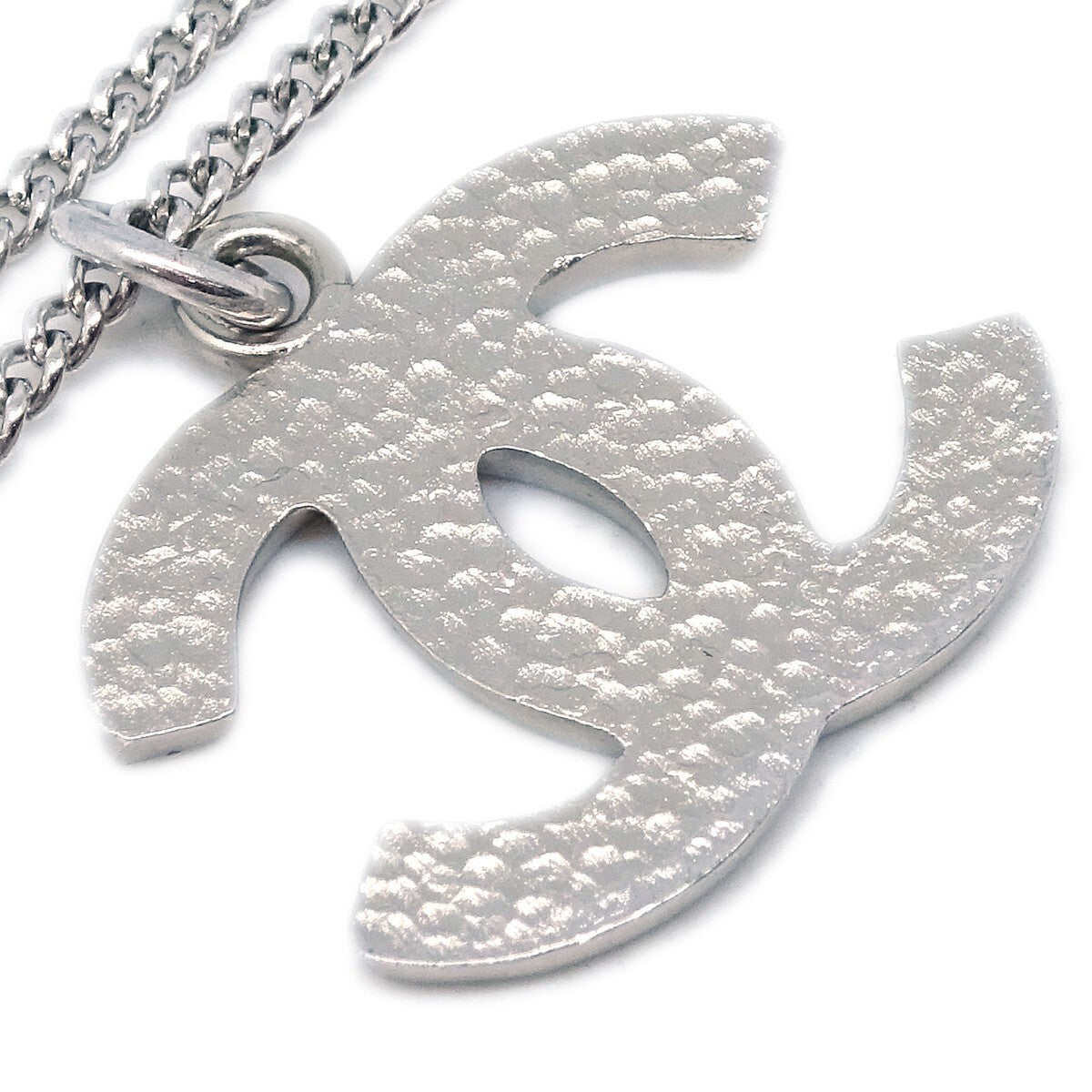 Chanel Cc Logo Pendant Necklace Metal Silver Silver_Plated Necklace Jewelry (Pre-Owned)