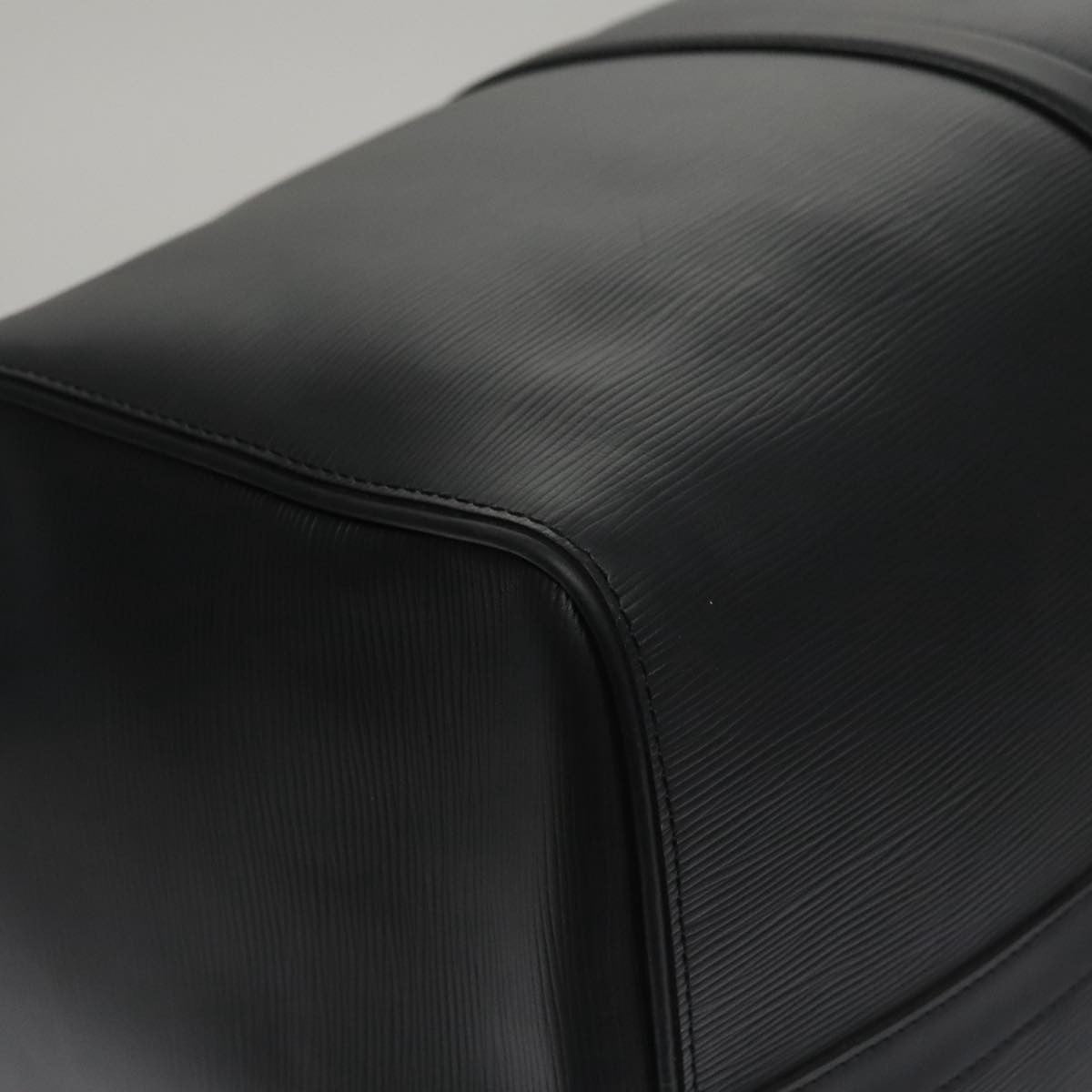 Louis Vuitton Keepall Bandouliere Bag Limited Edition Supreme Epi Leather Black Leather Bag (Pre-Owned)