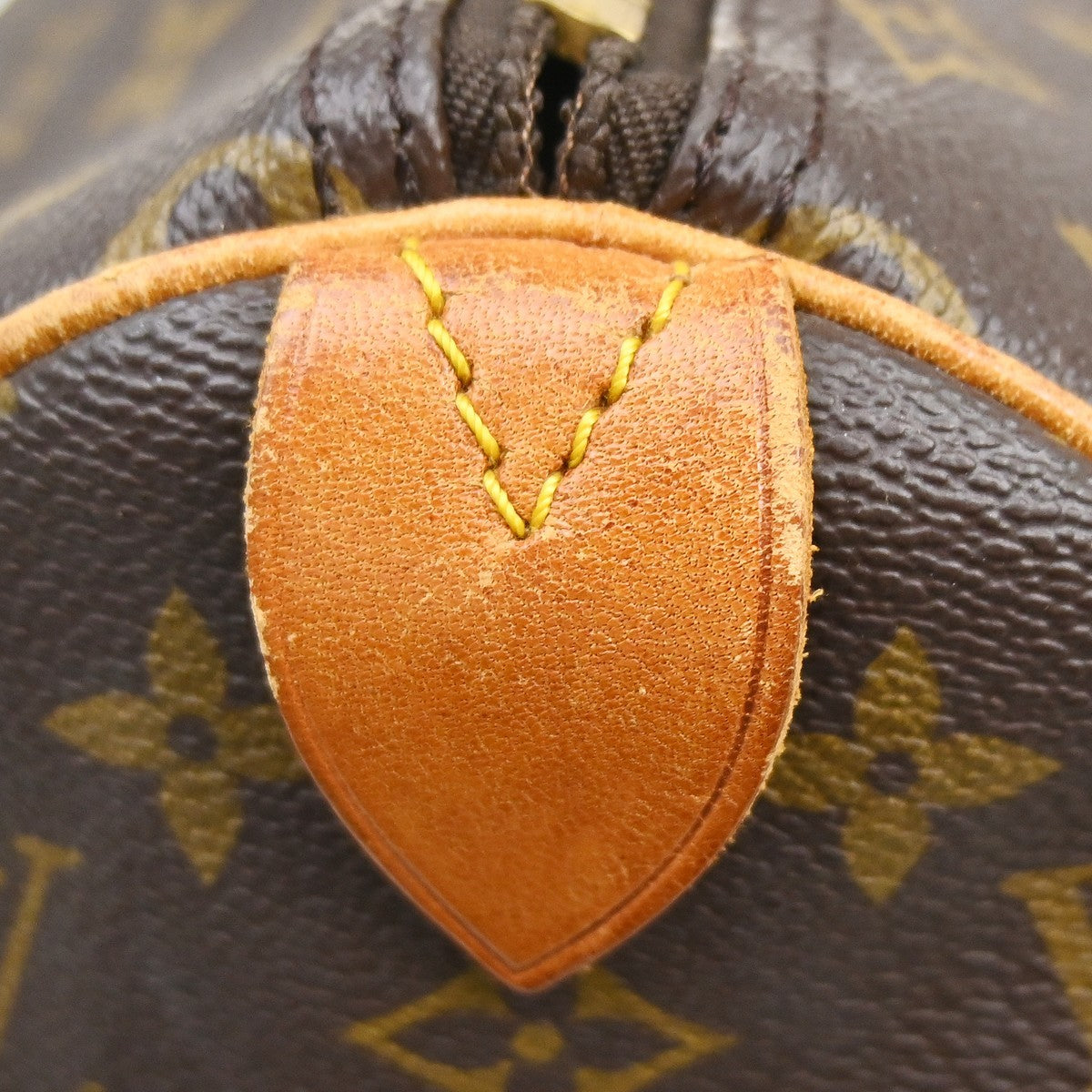 Louis Vuitton Keepall Bag Monogram Canvas Brown Canvas Travel Bag Bag (Pre-Owned)